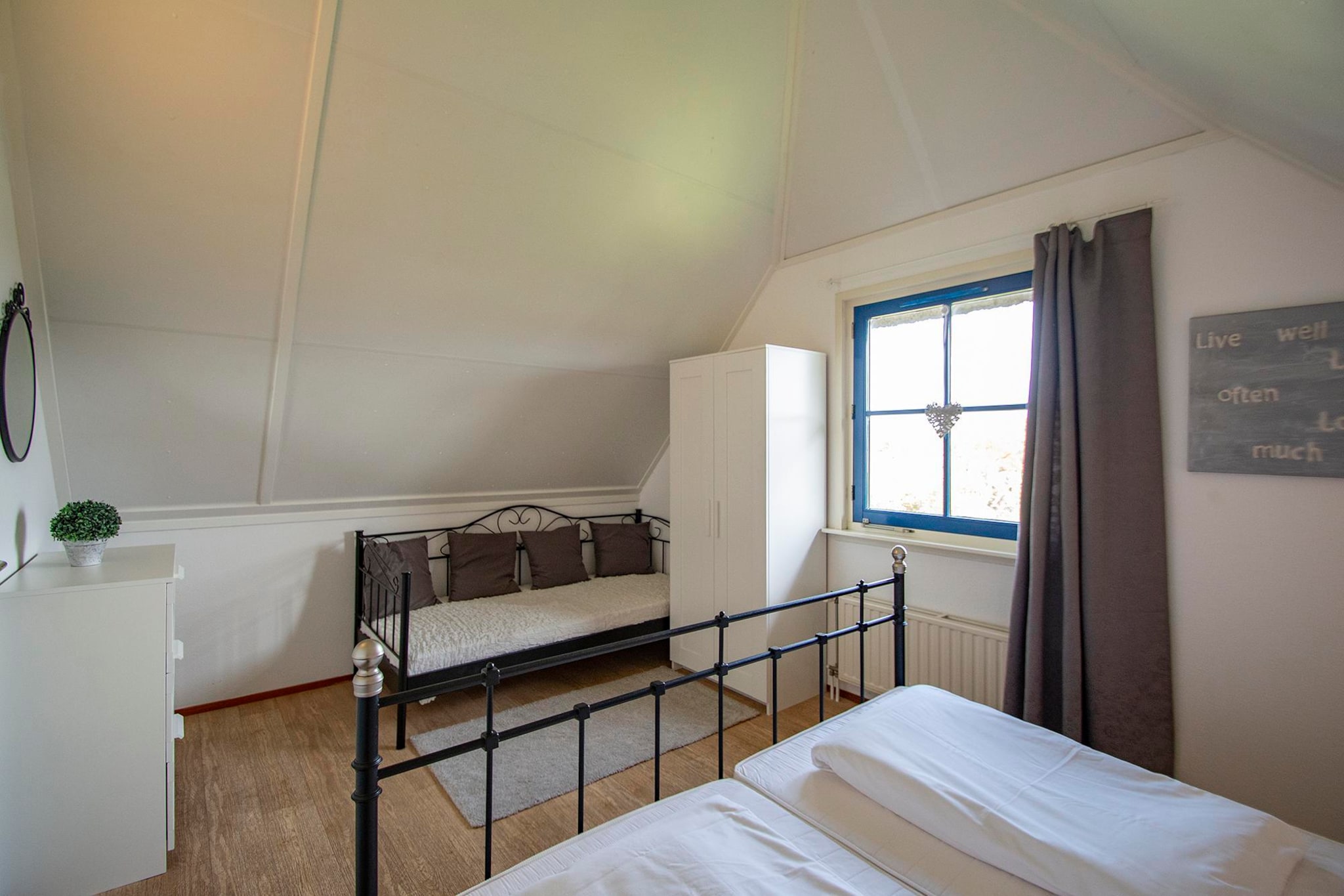 De Buitenplaats 100-Slaapkamer
