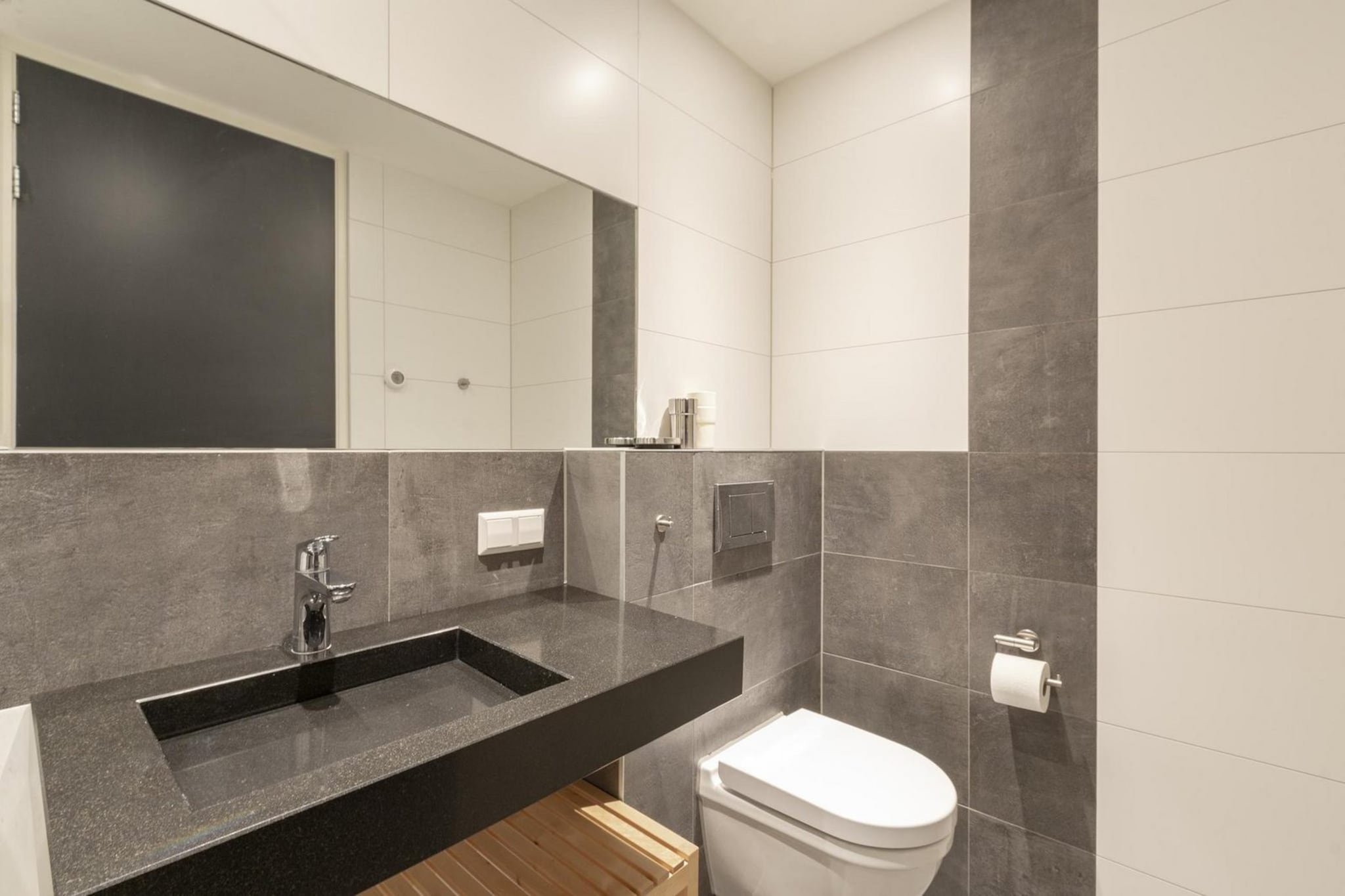 Suite Uitwaayer-Image-tags.
