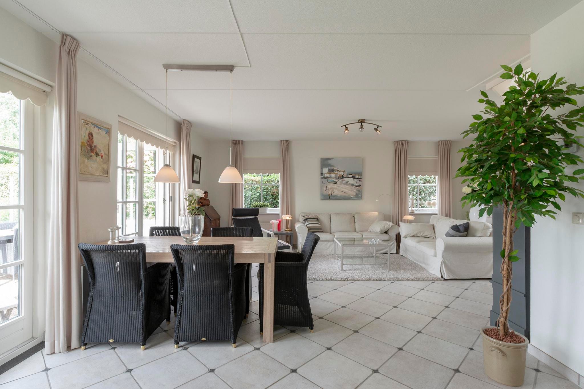 De Buitenplaats 16-Eetkamer