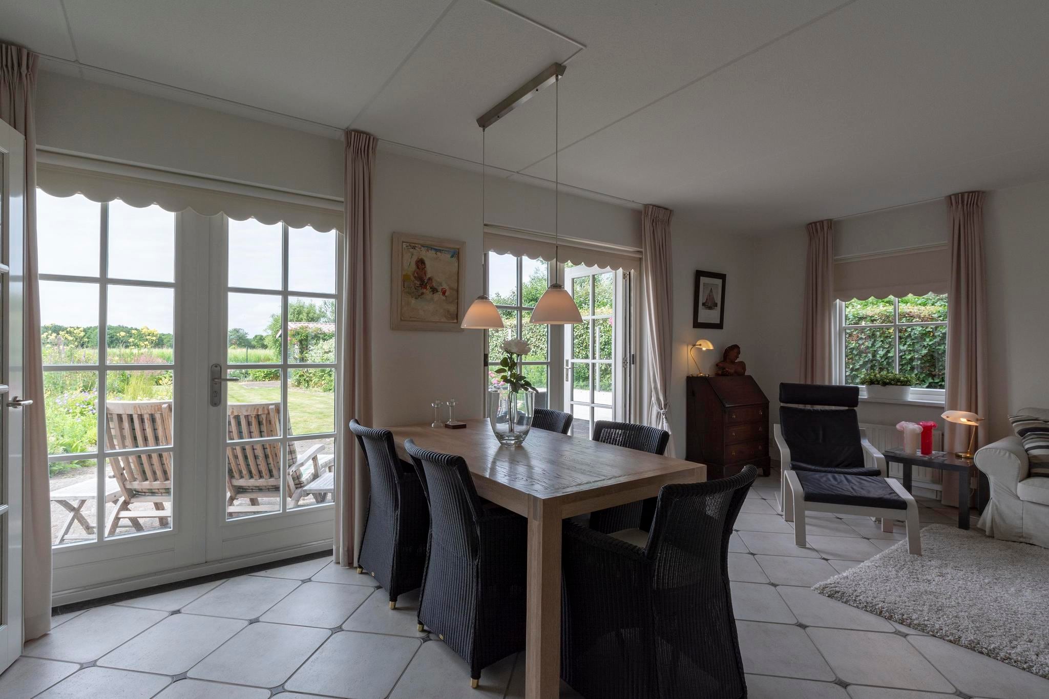 De Buitenplaats 16-Eetkamer