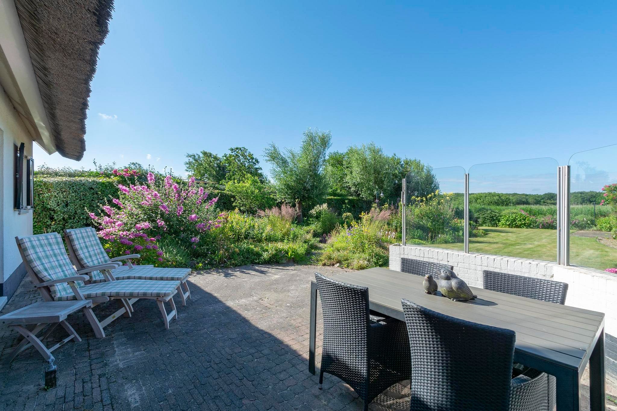 De Buitenplaats 16-Terrasbalkon