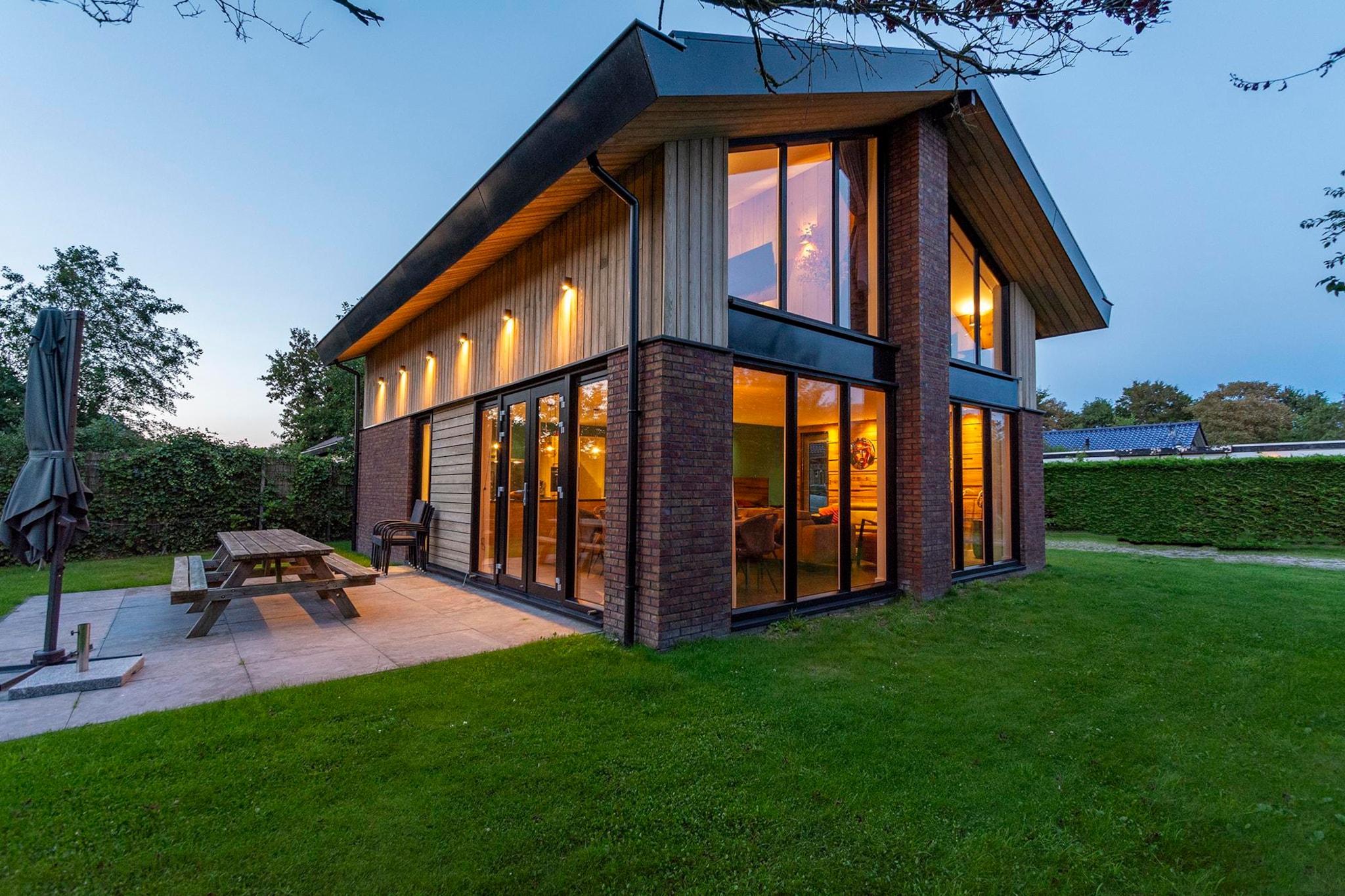 Luxe Villa Keizerskroon - Keizerkroon 63-Buitenkant zomer