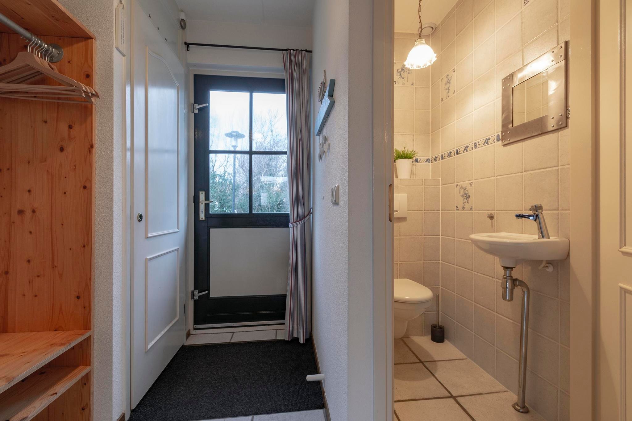 De Buitenplaats 62-Badkamer