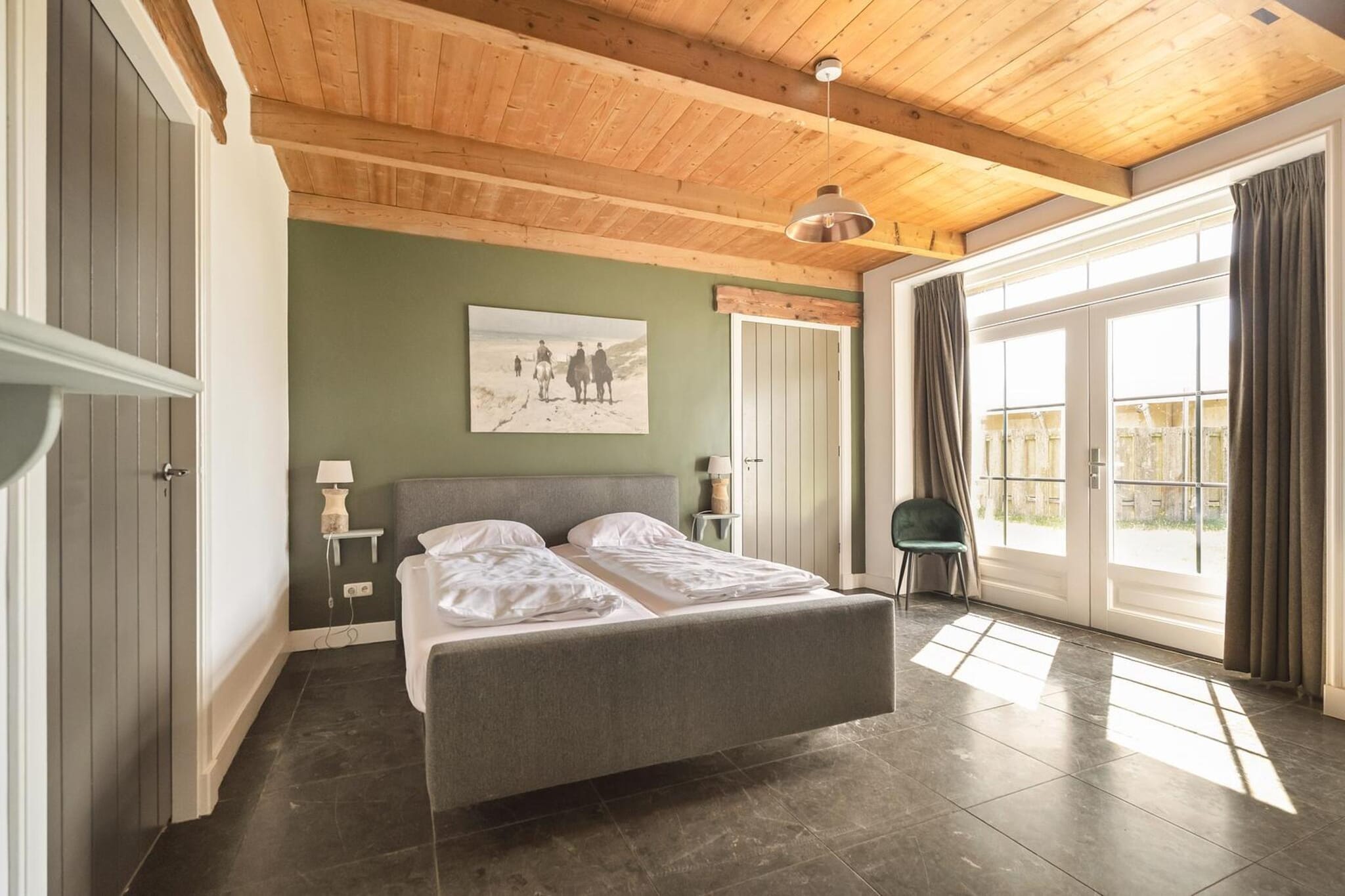 Bed Room