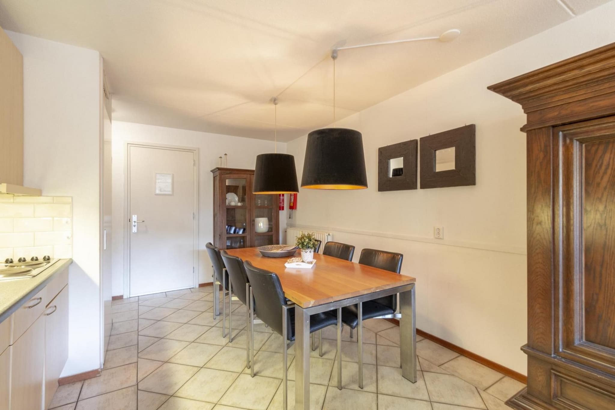 Wijde Blick 210-Image-tags.
