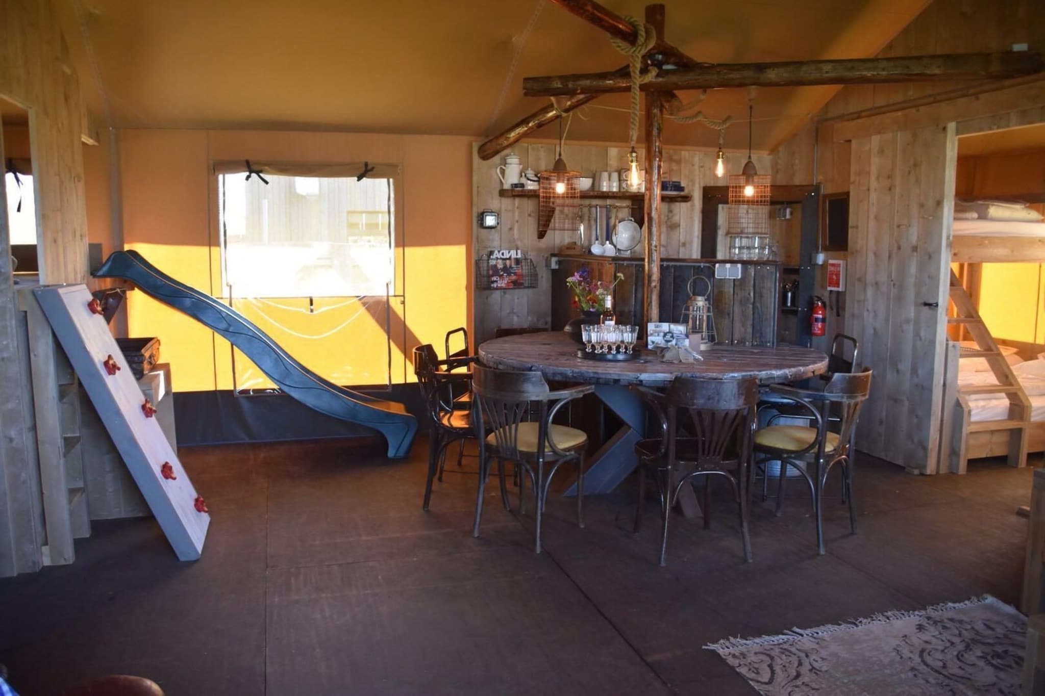 Kidz Lodge-Eetkamer