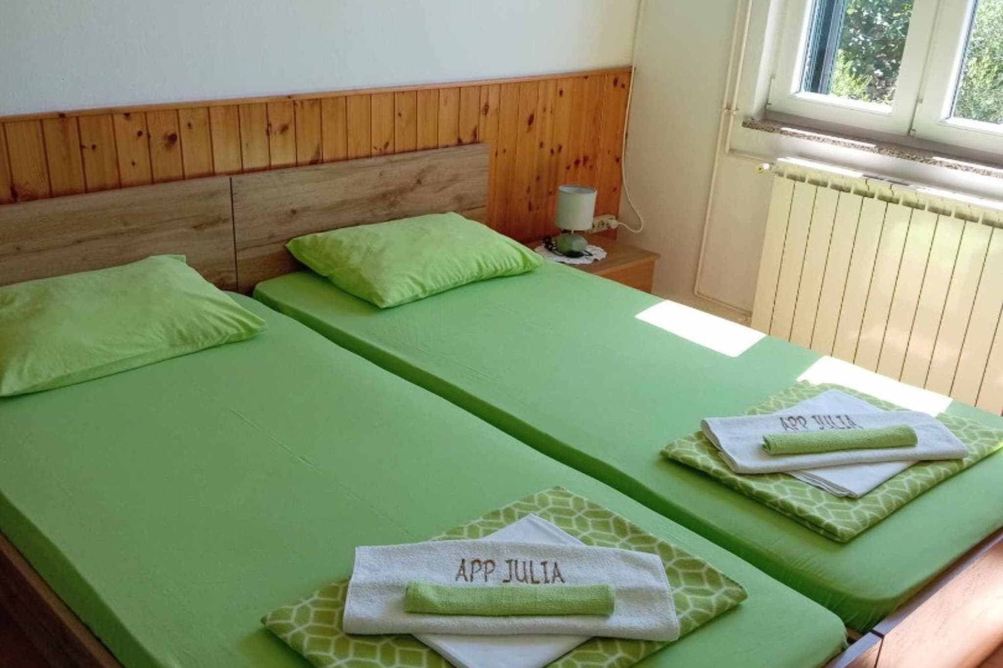 Apartments Julia - Triple Room Julia 4-Badkamer