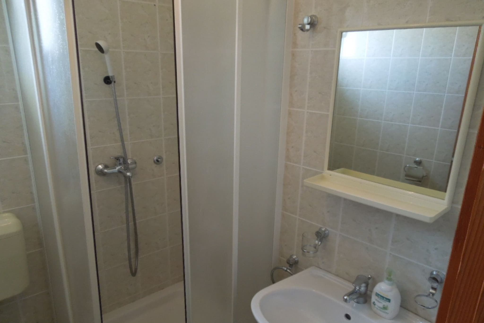 Apartments Julia - Studio Apartment Julia 5-Badkamer