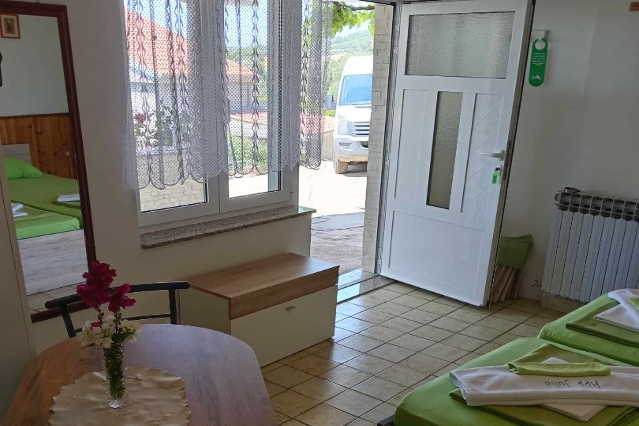 Apartments Julia - Studio Apartment Julia 6-Binnen