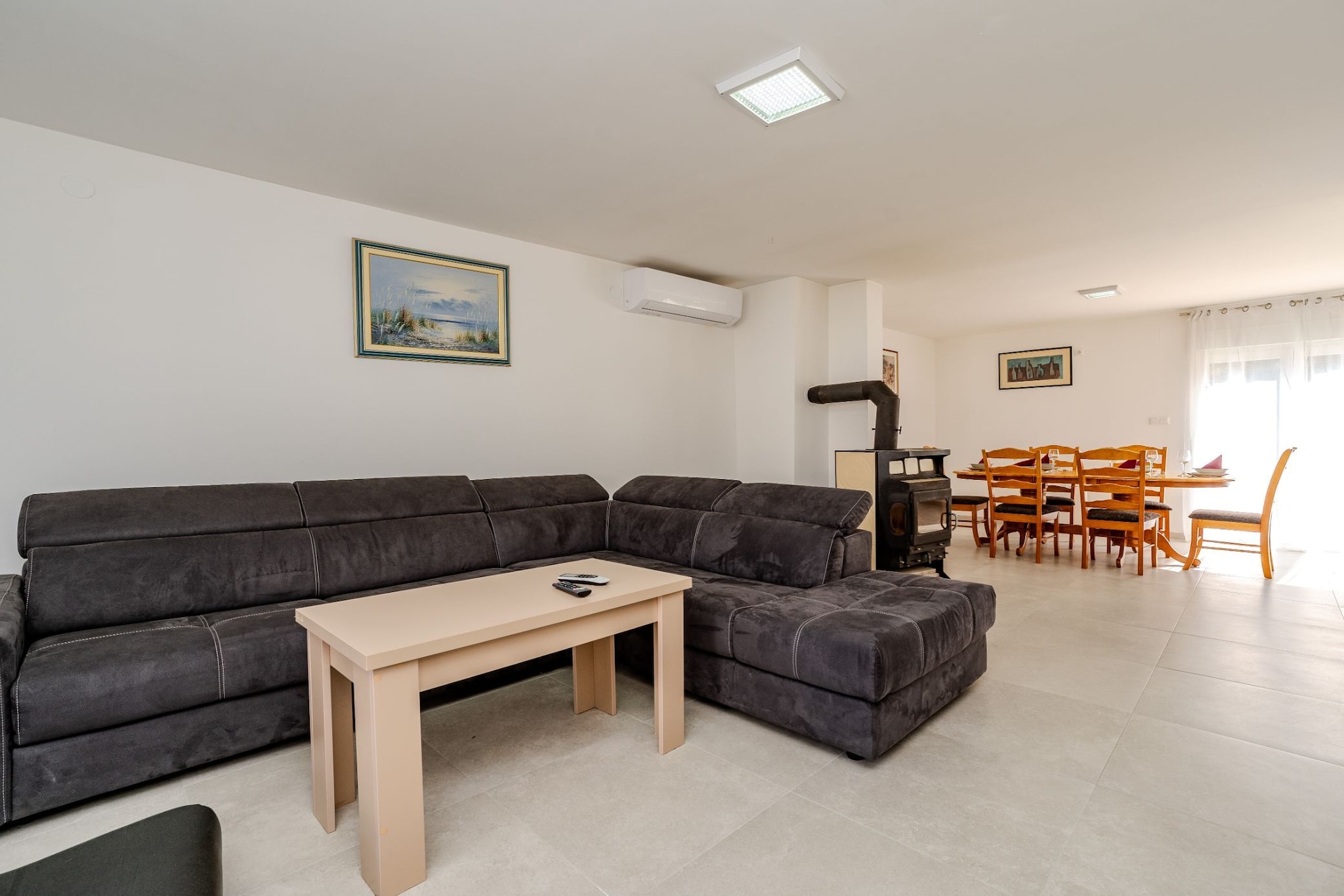 Villa Ivanovi Dvori - Seven Bedroom Villa with Private Pool-Living room