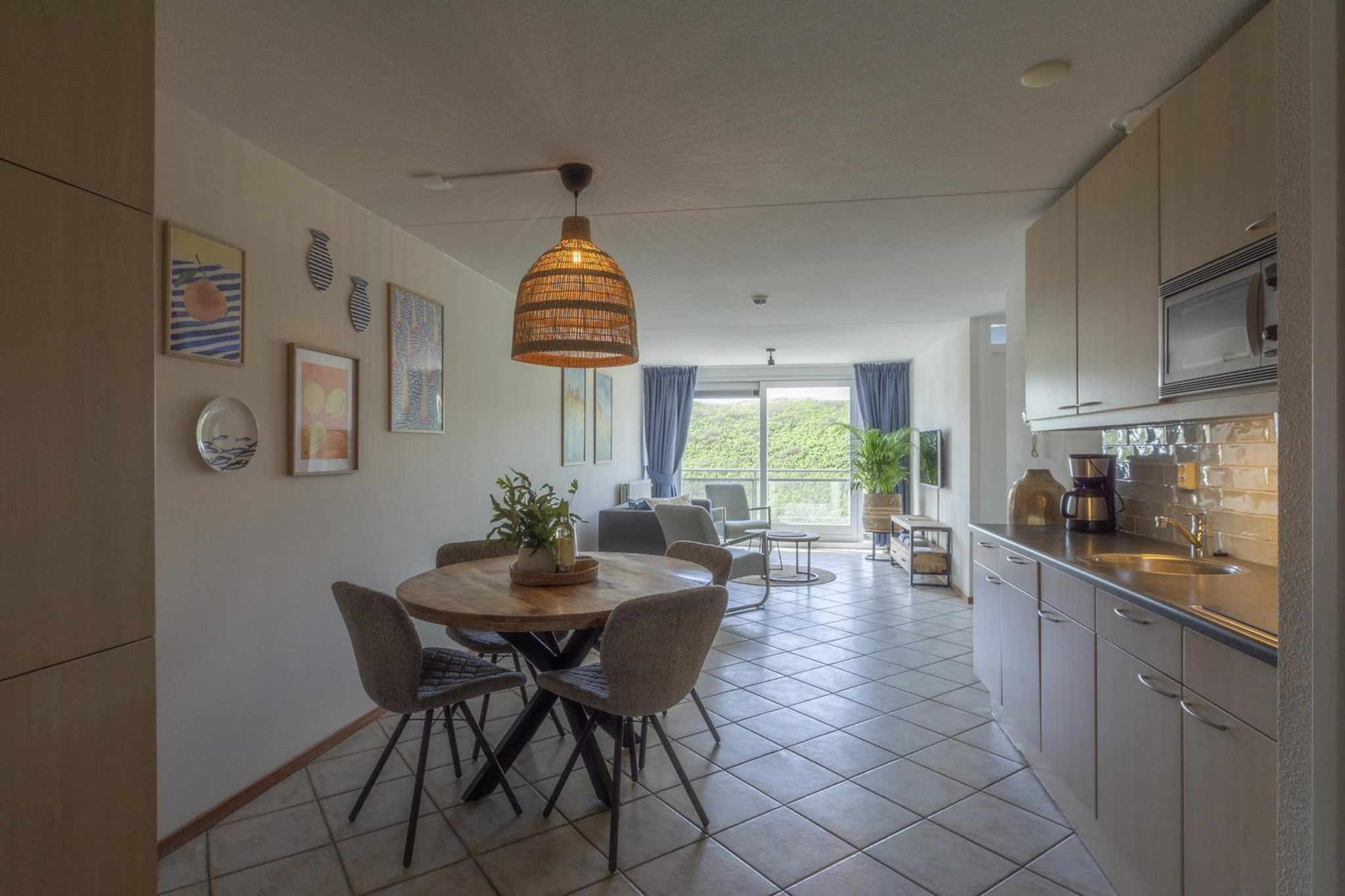 Wijde Blick 310-Image-tags.