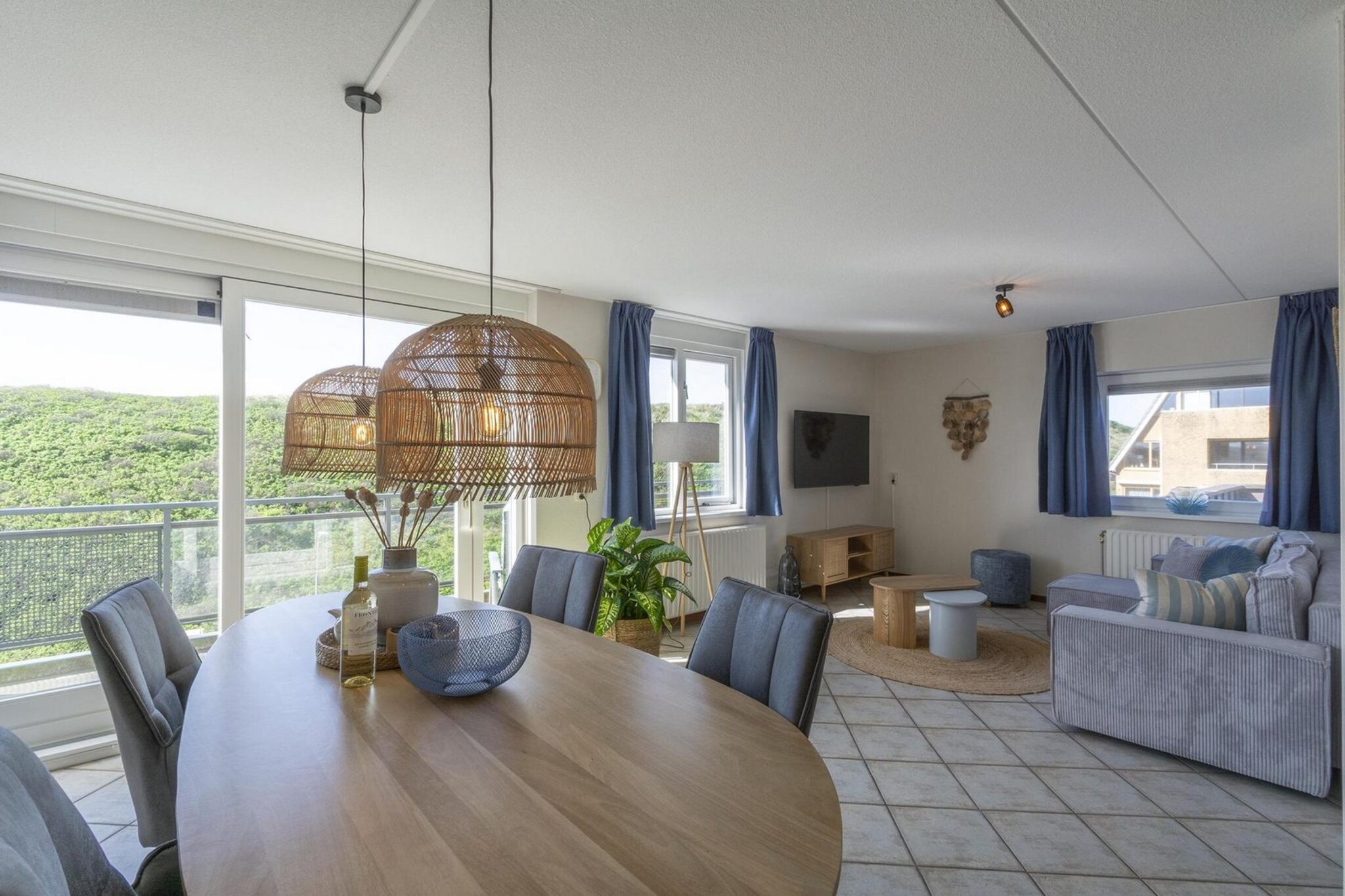Wijde Blick 311-Image-tags.