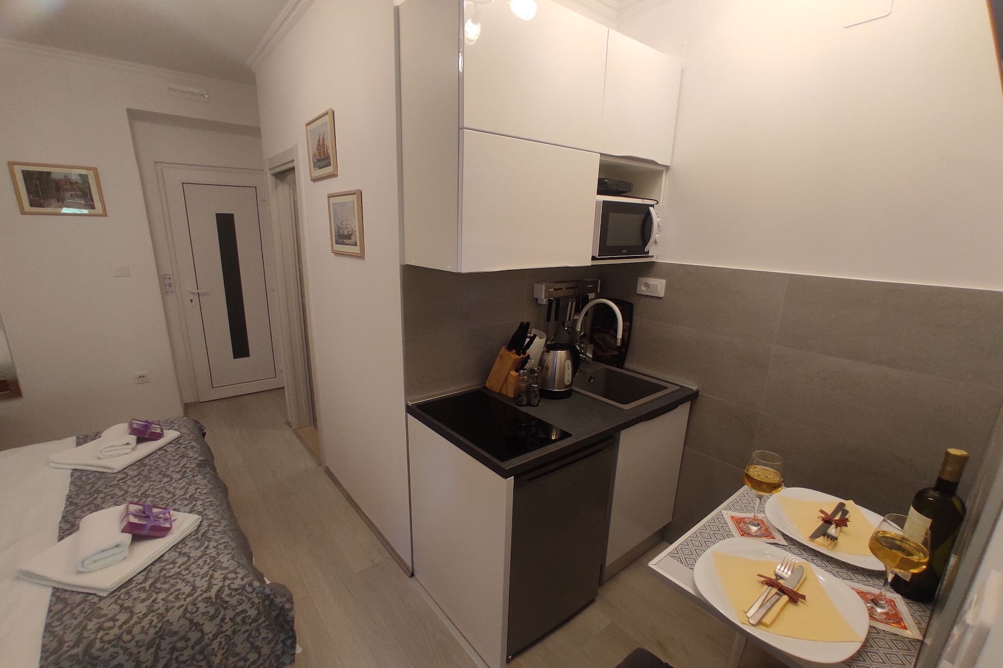 Room Porat 2 with Private Terrace - Double Bedroom with Private Terrace-Cuisine