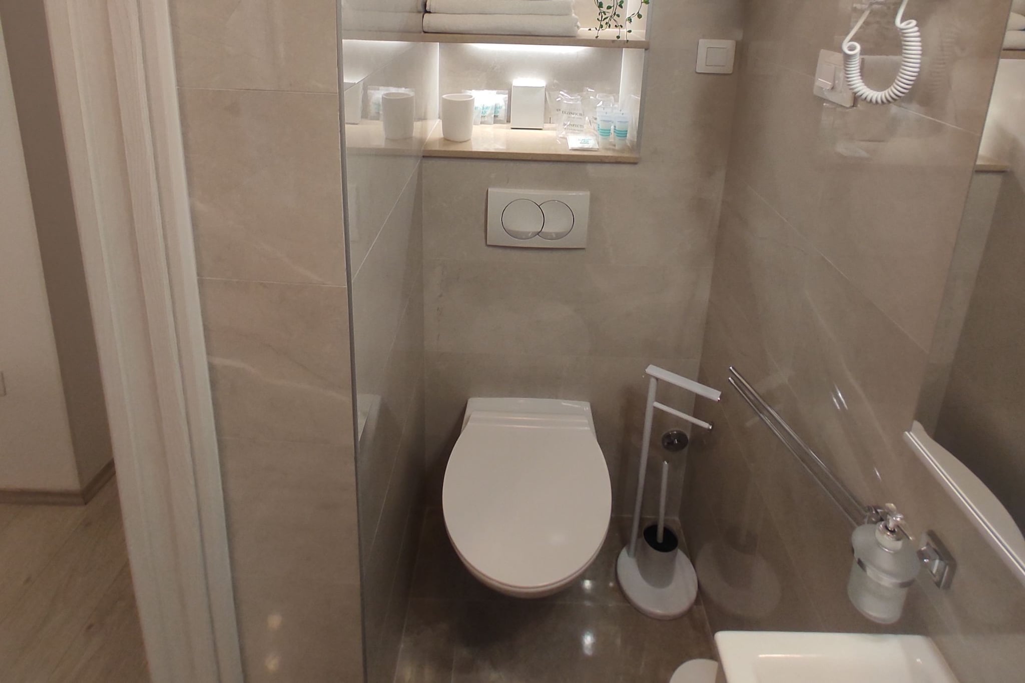 Room Porat 2 with Private Terrace - Double Bedroom with Private Terrace-Salle de bain