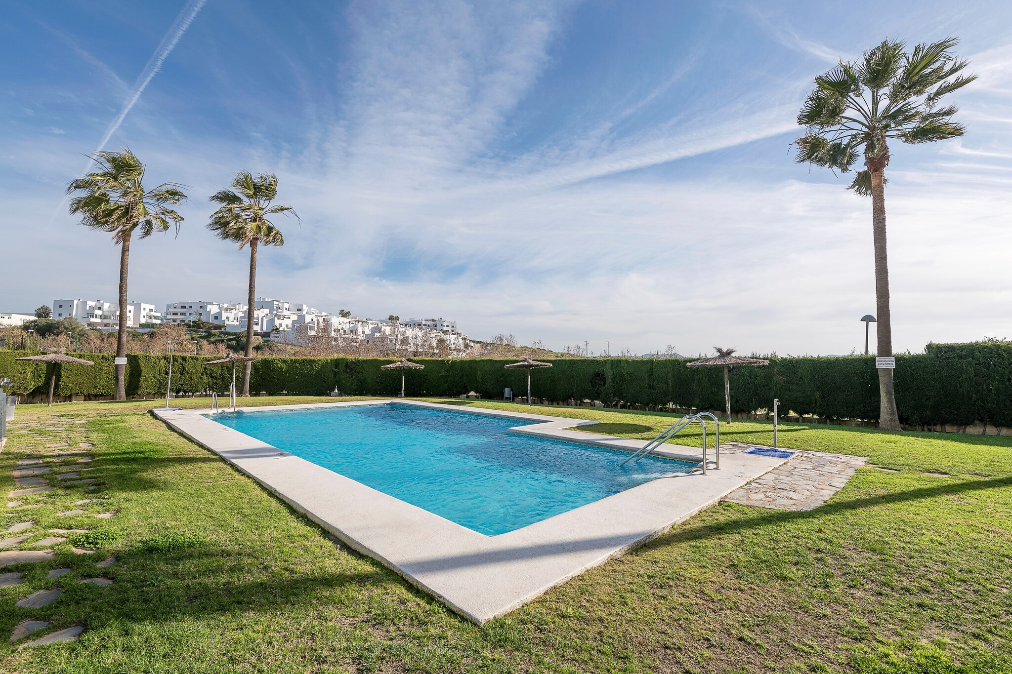 bedroom(bedroom(bathroom(Kitchen(Living room, dining room, cooker, coffee machine, oven, microwave, dishwasher, fridge-freezer, parking, swimming pool), bath tub, washbasin, toilet, bidet), double bed), 2x single bed)