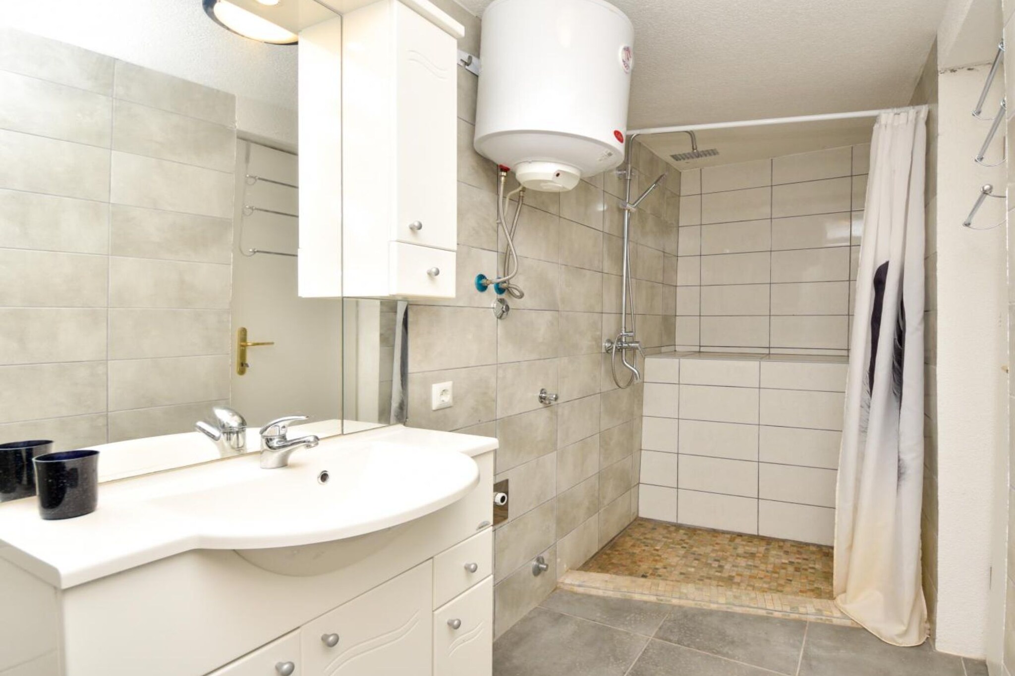 Apartments Robi & Kristina - One Bedroom Apartment with Sea View A1-Bathroom