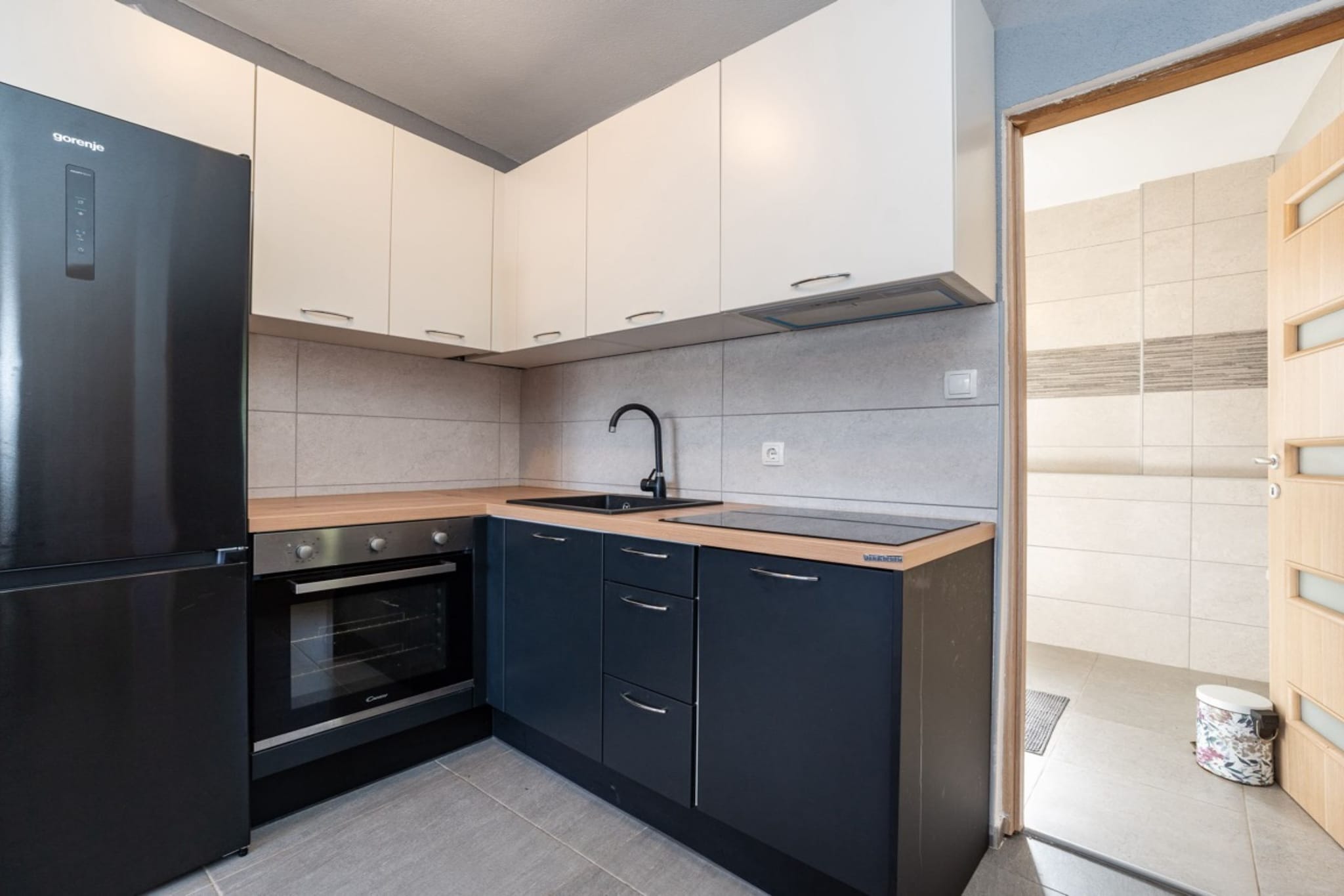 Apartments Robi & Kristina - Two Bedroom Apartment with Sea View A5-Küche