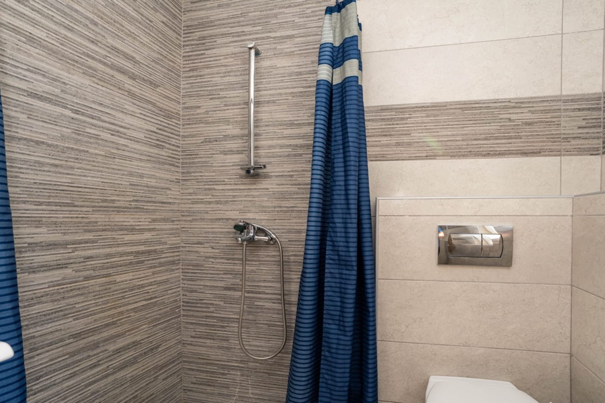 Apartments Robi & Kristina - Two Bedroom Apartment with Sea View A5-Badezimmer