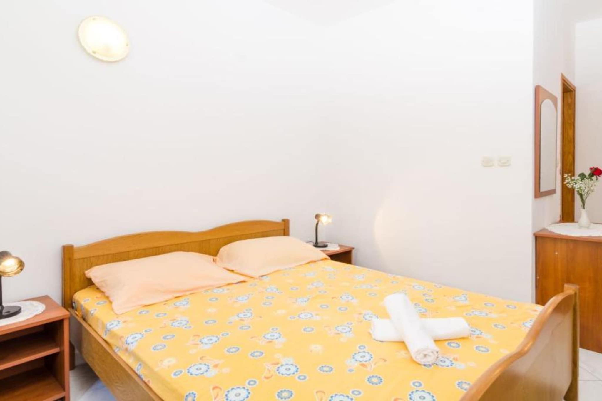 Guest House Sobra 38 - Studio with Balcony and Sea View-Schlafzimmer
