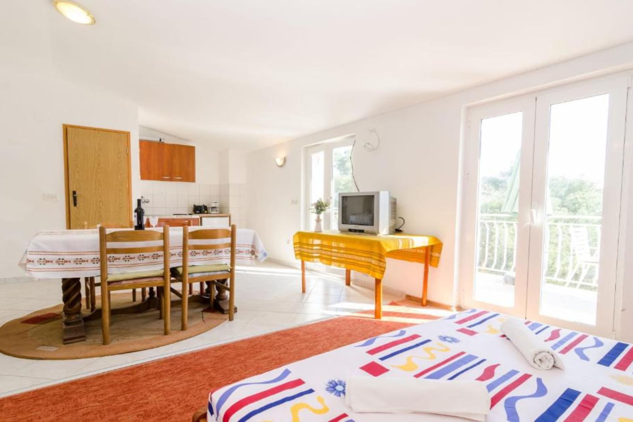 Guest House Sobra 38 - Studio with Balcony and Sea View-Schlafzimmer