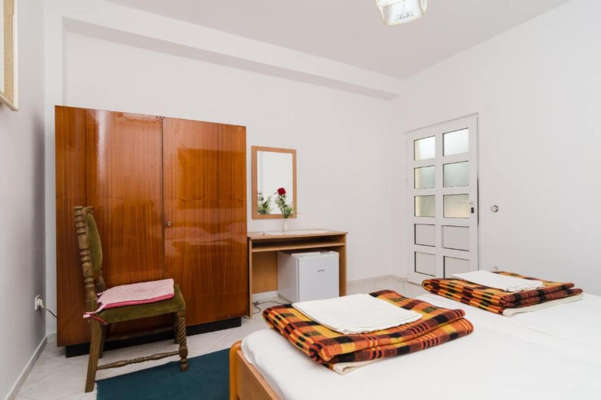 Guest House Sobra 38 - Studio with Balcony and Sea View-Schlafzimmer
