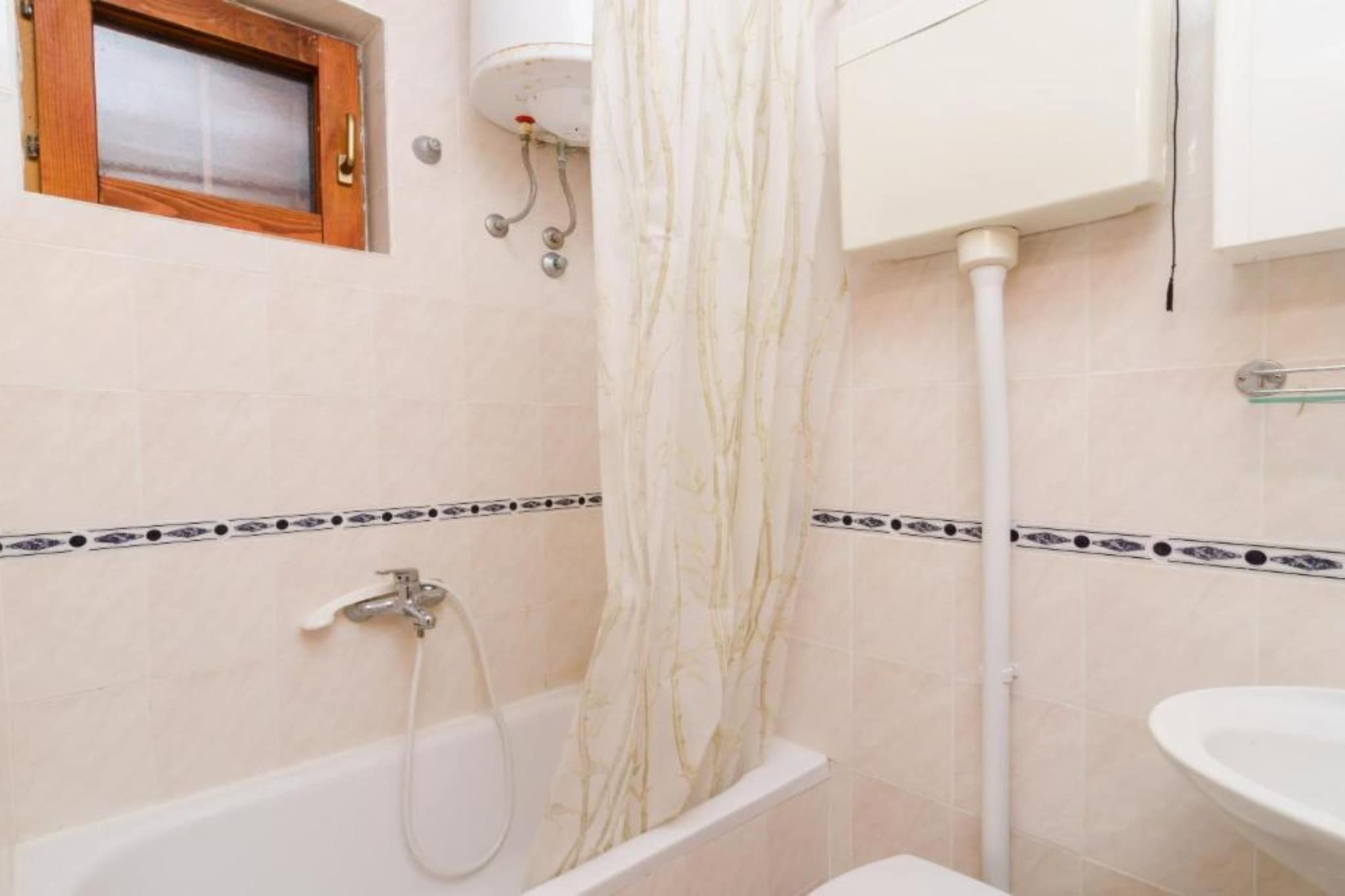 Guest House Sobra 38 - Studio with Balcony and Sea View-Badezimmer