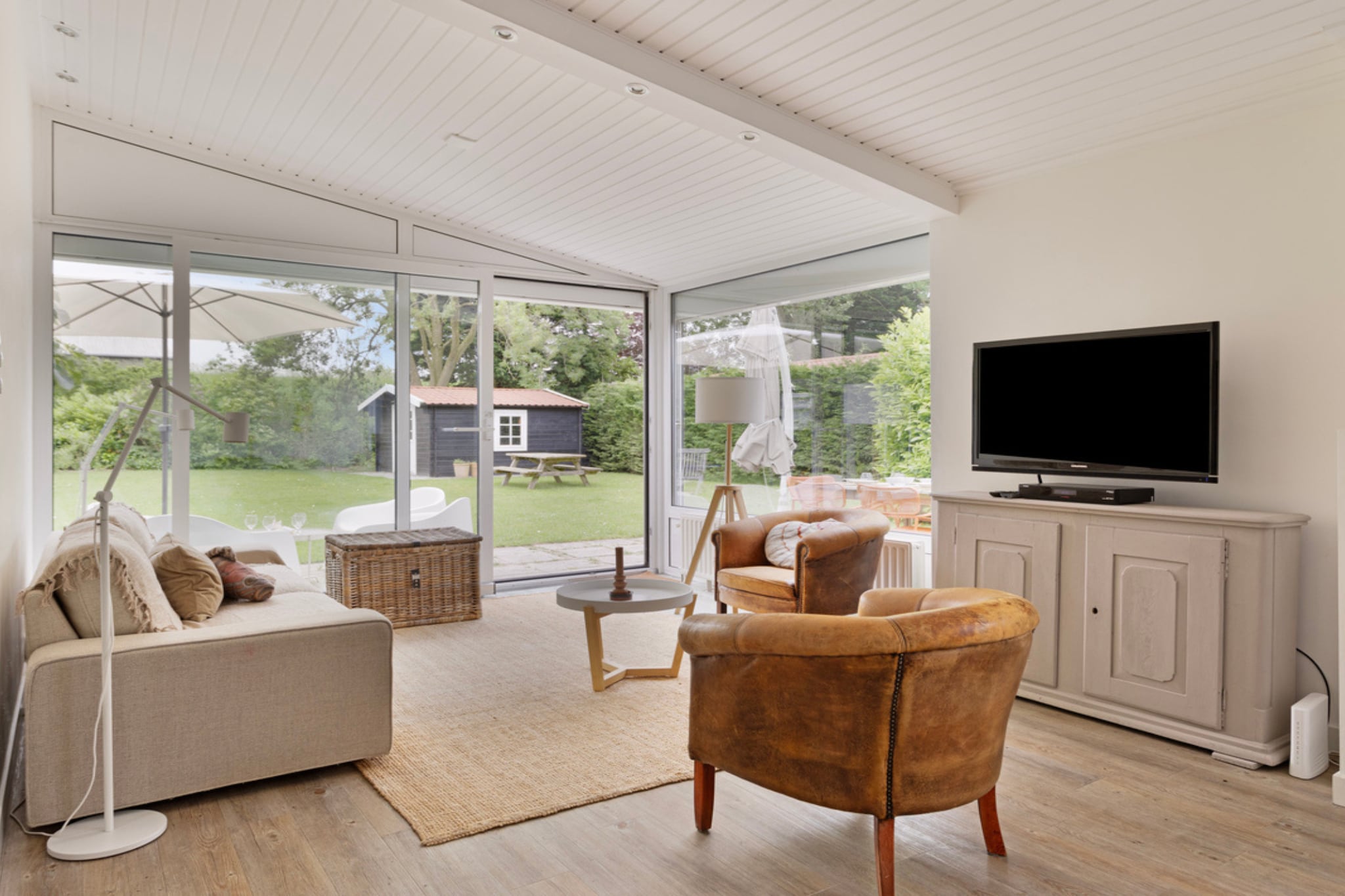 Welcome to your ideal family vacation retreat in Kamperland! This inviting holiday home is designed with comfort and convenience in mind, making it the perfect base for a memorable family getaway. The spacious living room features a cozy seating area and a TV, along with a dining table where you can gather for meals and games. 

 Located in Kamperland, this home is ideally situated to explore a variety of local attractions. The sandy beaches of Oosterschelde National Park are just a short drive away, offering opportunities for sunbathing, swimming, and water sports. Discover the charming village of Kamperland itself, with its quaint shops and delightful local eateries. Nature lovers will enjoy the surrounding walking and cycling paths, perfect for exploring Zeeland's scenic landscapes. Additionally, nearby attractions include the historic town of Veere, known for its picturesque harbor and charming streets, and the vibrant city of Middelburg, with its rich history and cultural sites.  

The well-equipped kitchen is a chef's delight, complete with an electric kettle, oven, fridge-freezer, and coffee machine, allowing you to prepare delicious meals with ease. The neat and tidy bedrooms offer a restful sanctuary for a good nightâ€™s sleep. Outside, you can enjoy the fresh air on the terrace or unwind in the beautifully maintained garden. For added convenience, parking is available on the property.