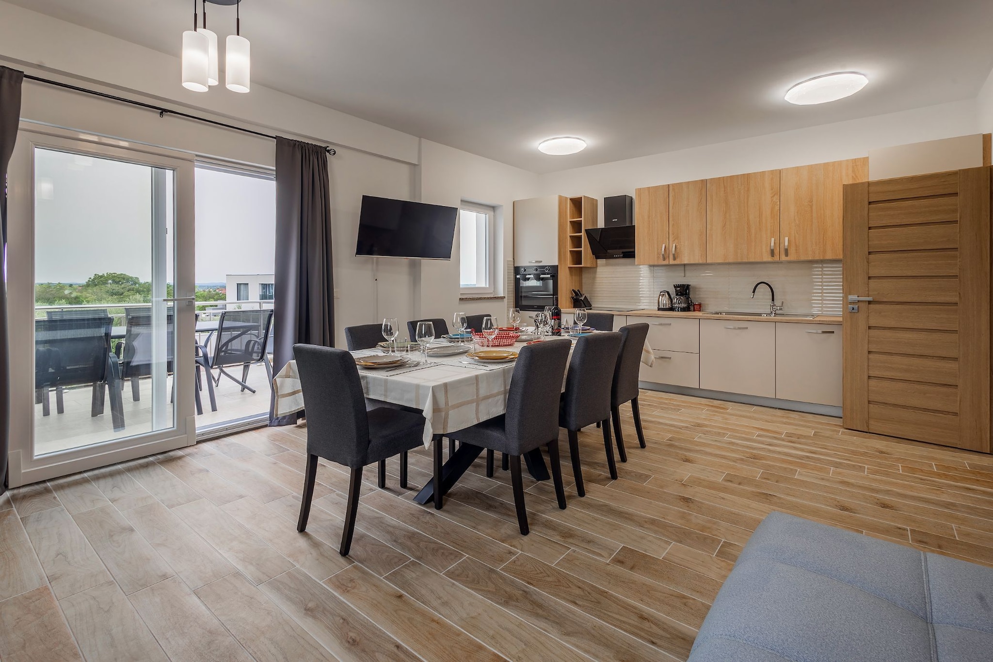 Holiday Home Milutin 1 - Four Bedroom Holiday Home with Private Pool-Dining room