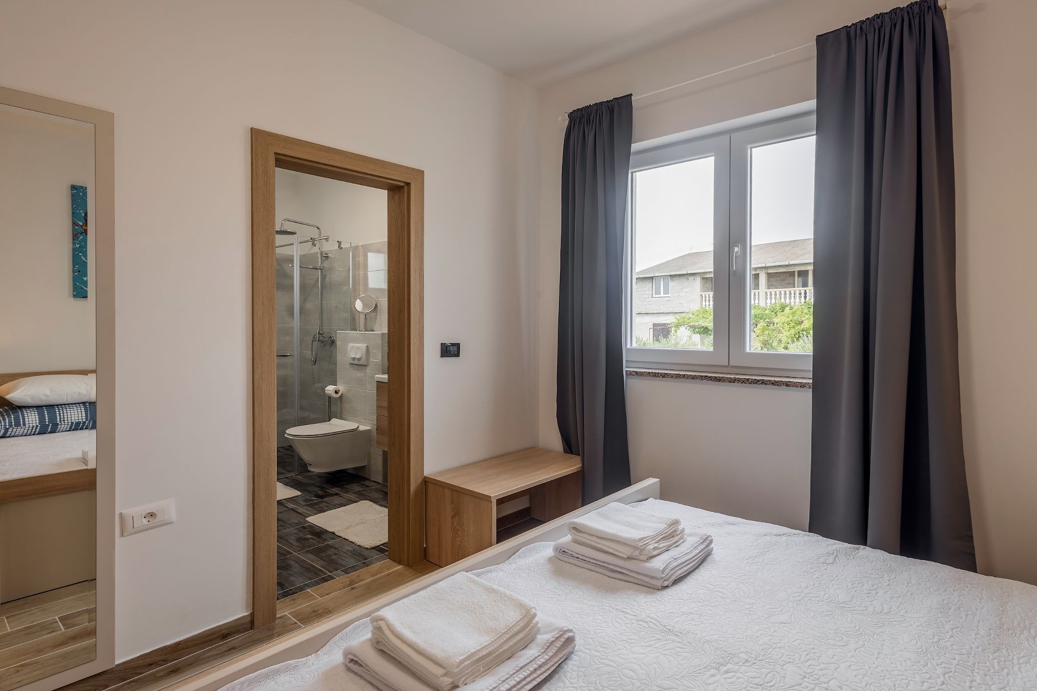 Holiday Home Milutin 1 - Four Bedroom Holiday Home with Private Pool-Bedroom