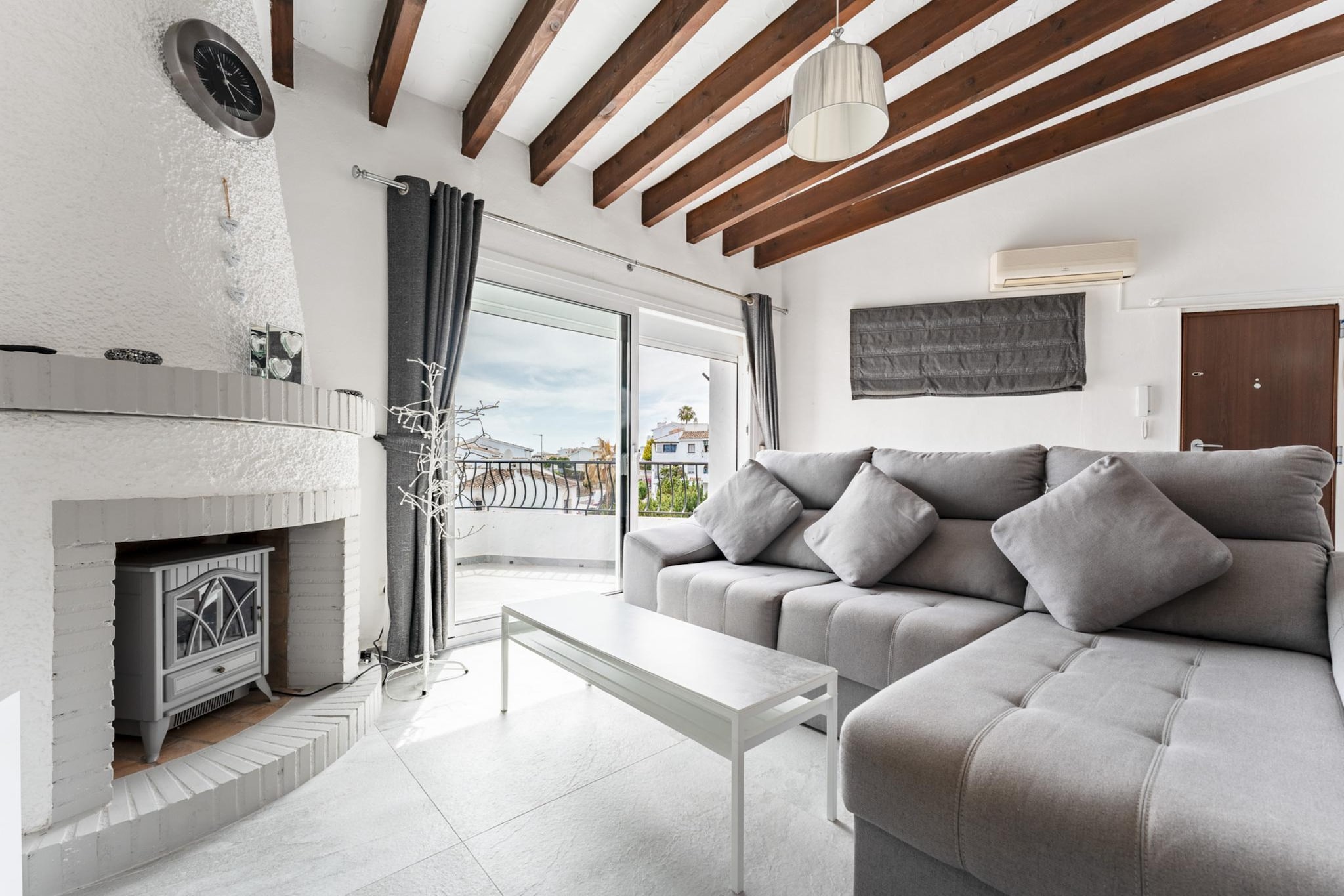 Lively apartment in Mijas with private balcony