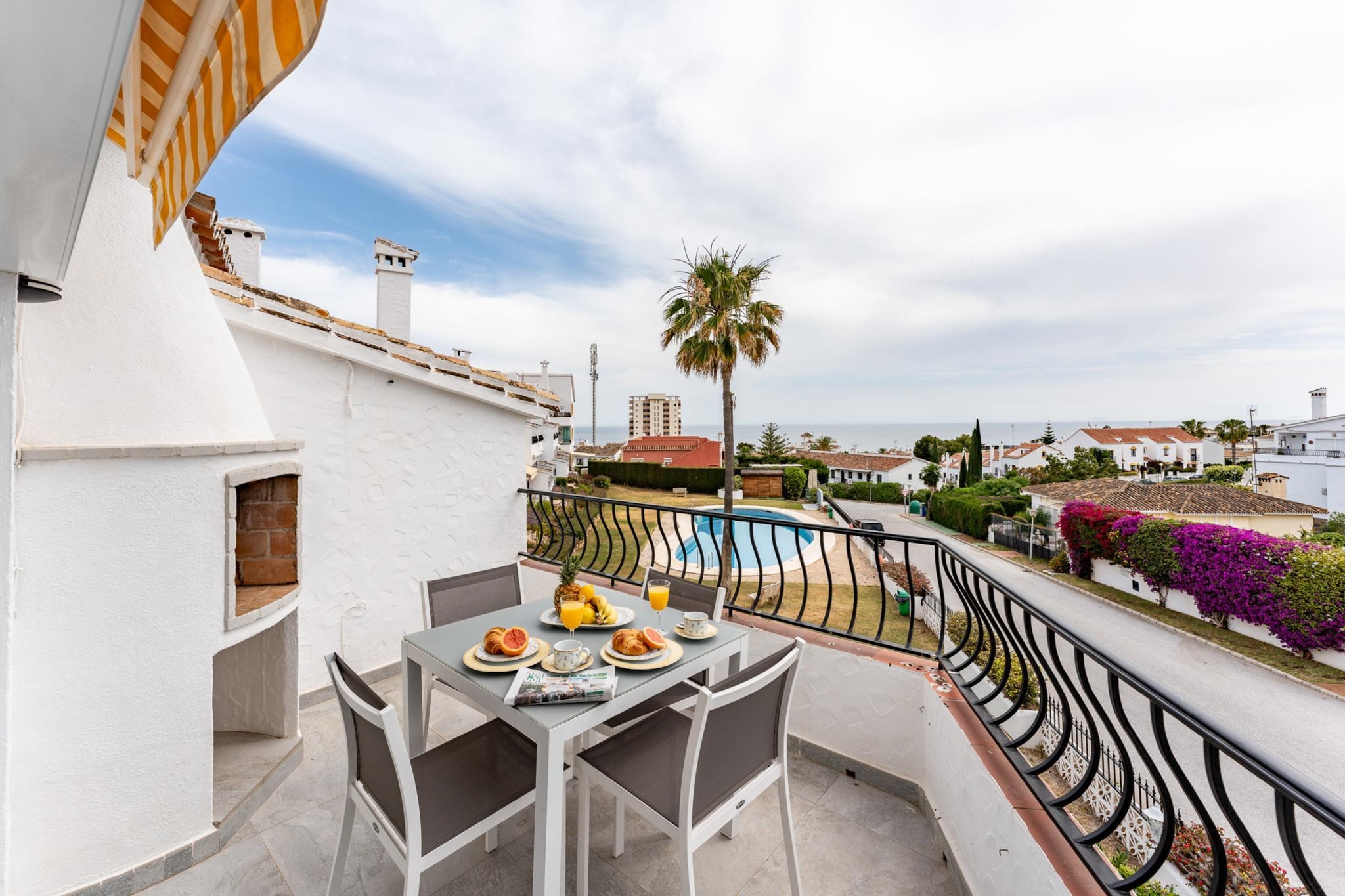 Lively apartment in Mijas with private balcony