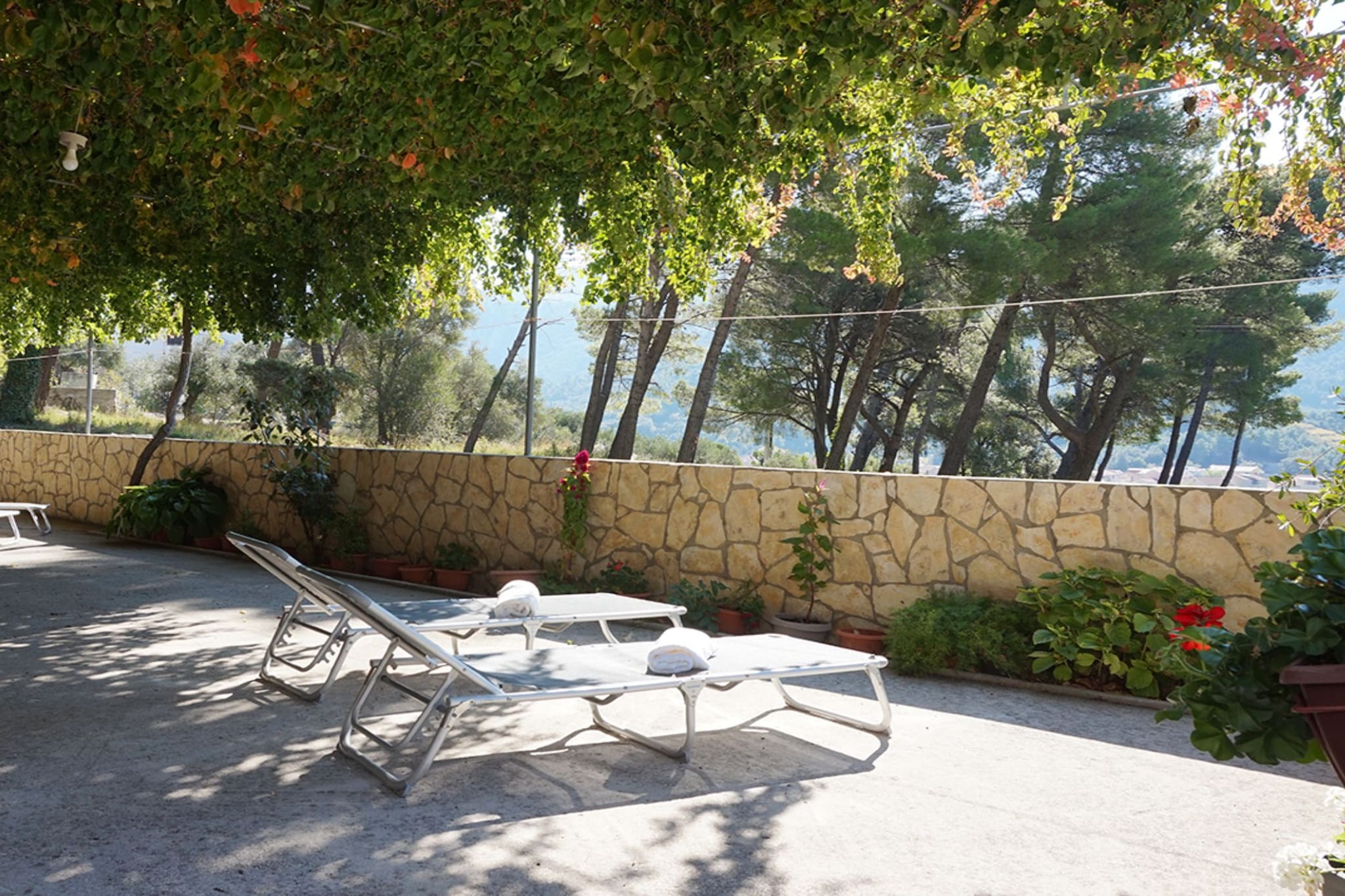 Beach House Žuljana - Two Bedroom Apartment with Terrace 2-Außenbereich