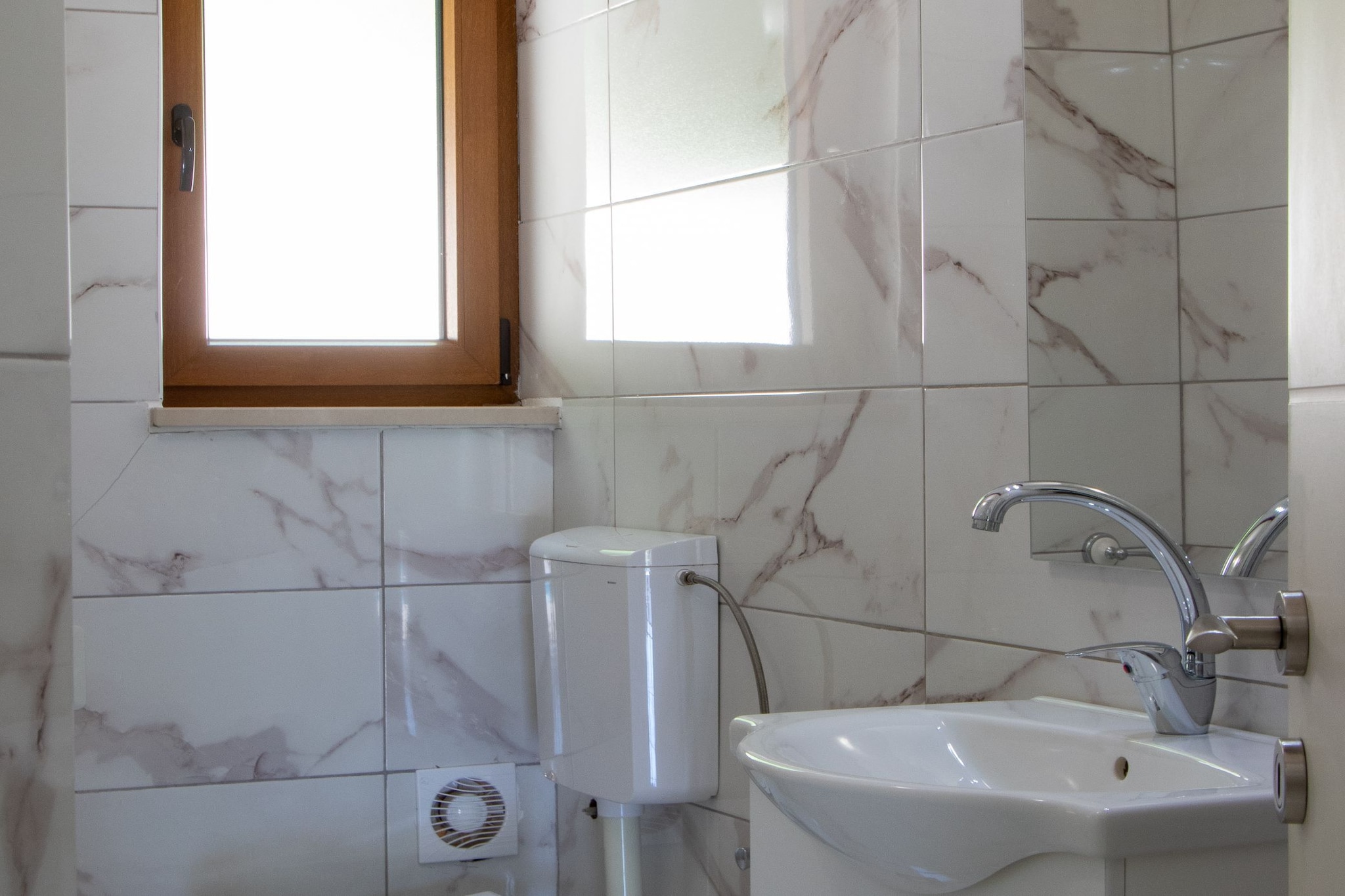 Authentic Dalmatian Treasure Homes - House Stone-Badezimmer