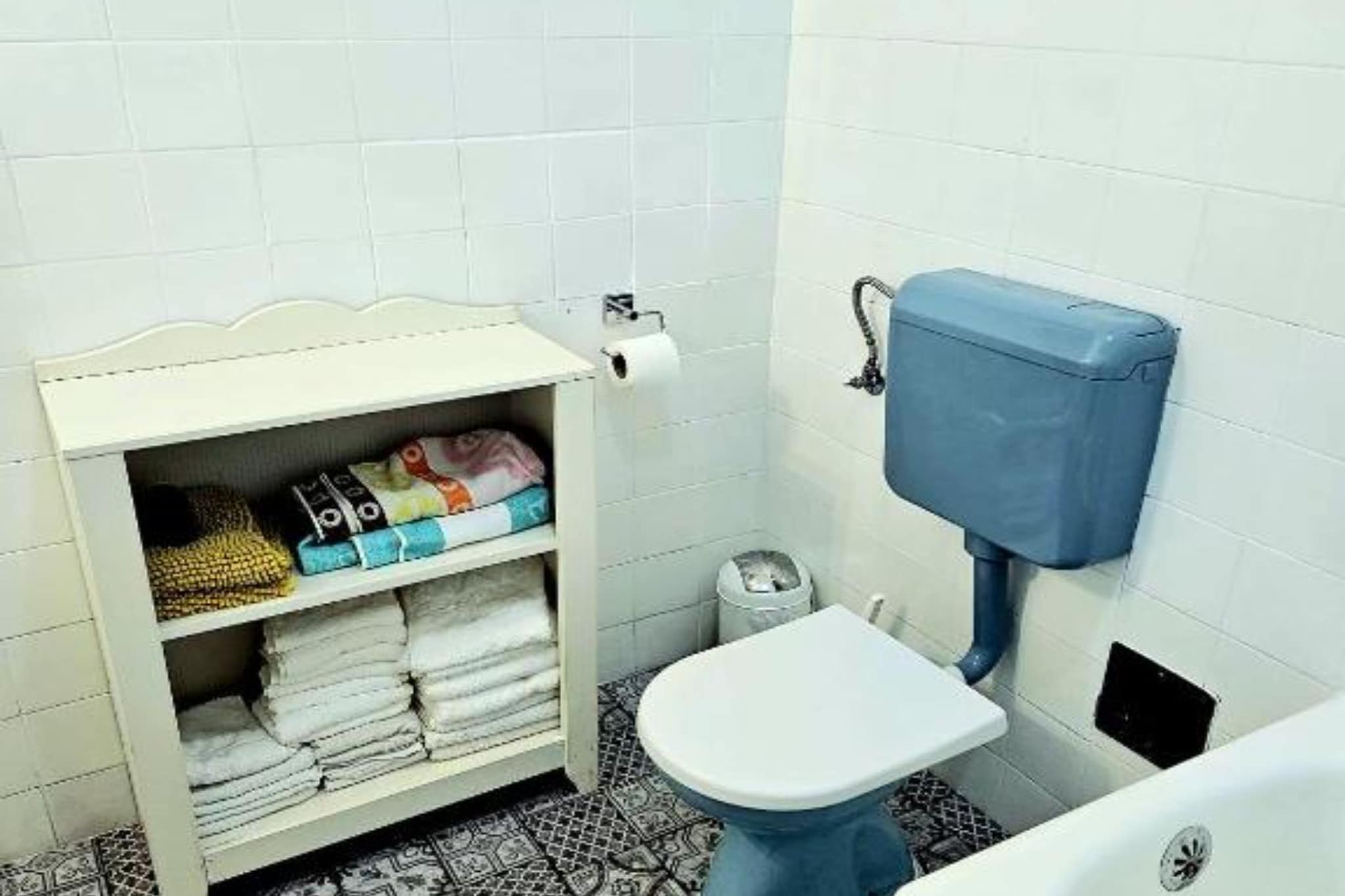George Central Apartment - Two Bedroom Apartment with Park View-Badkamer