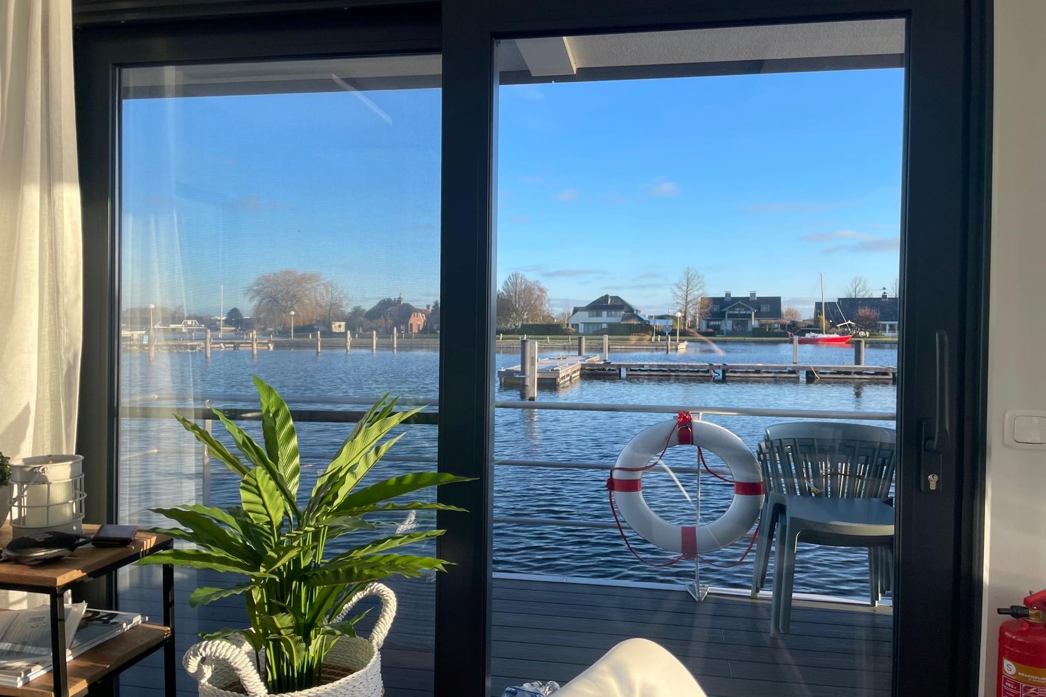 Houseboat Refugio