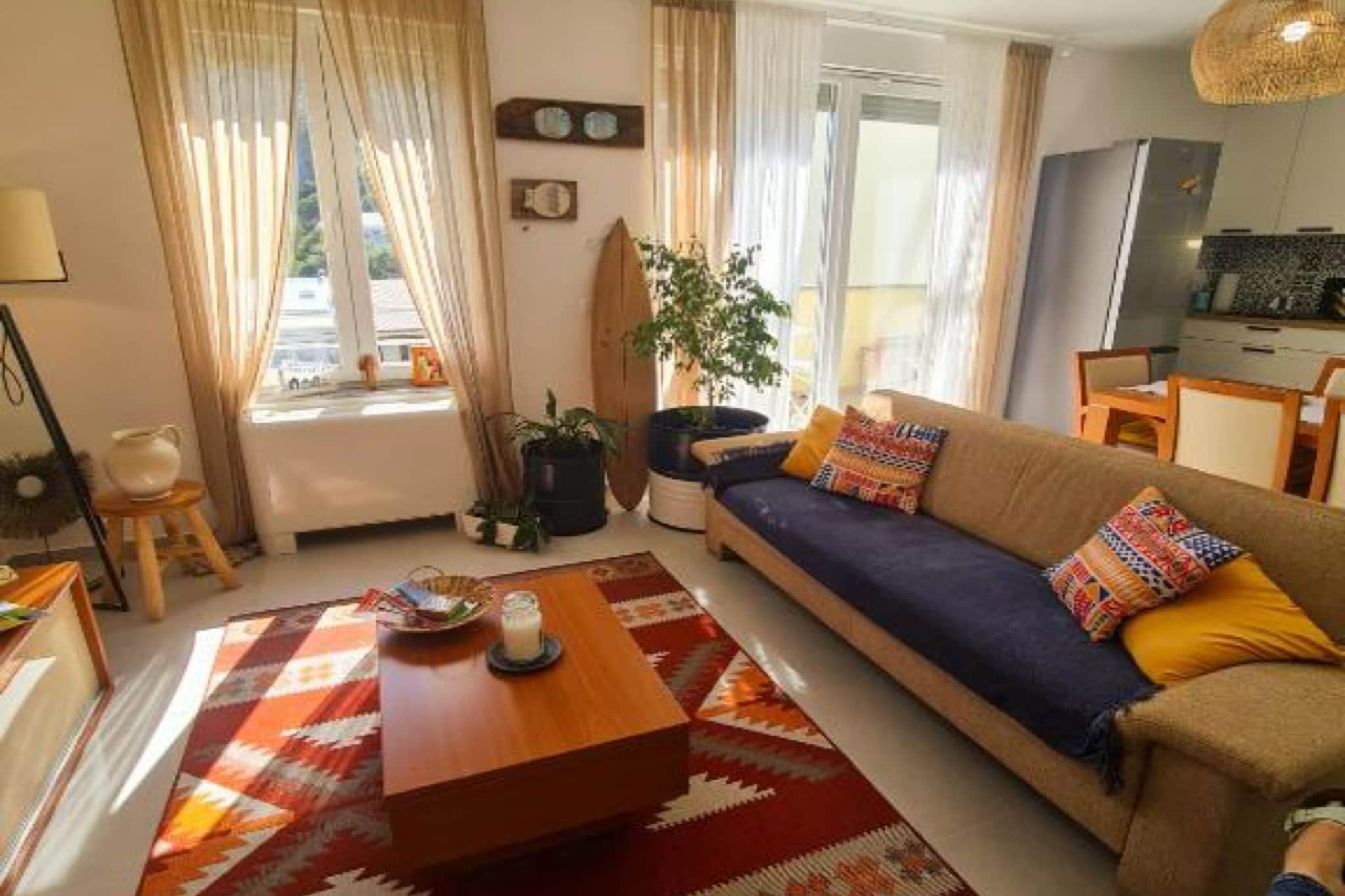 Apartment Torre Senj - Two Bedroom Apartment with Balcony and Mountain  View-Salon