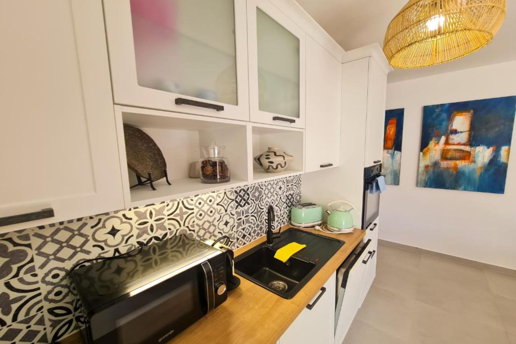 Apartment Torre Senj - Two Bedroom Apartment with Balcony and Mountain  View-Cuisine