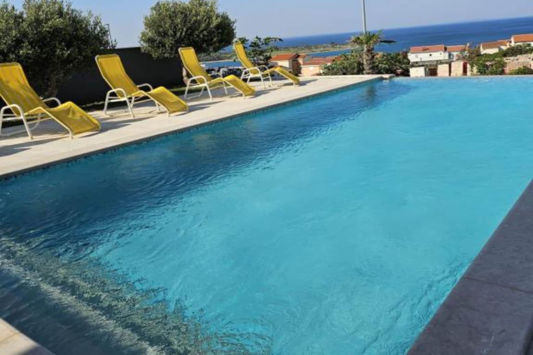 Villa Marija - Five Bedroom Villa with Terrace and Swimming Pool-Schwimmbad