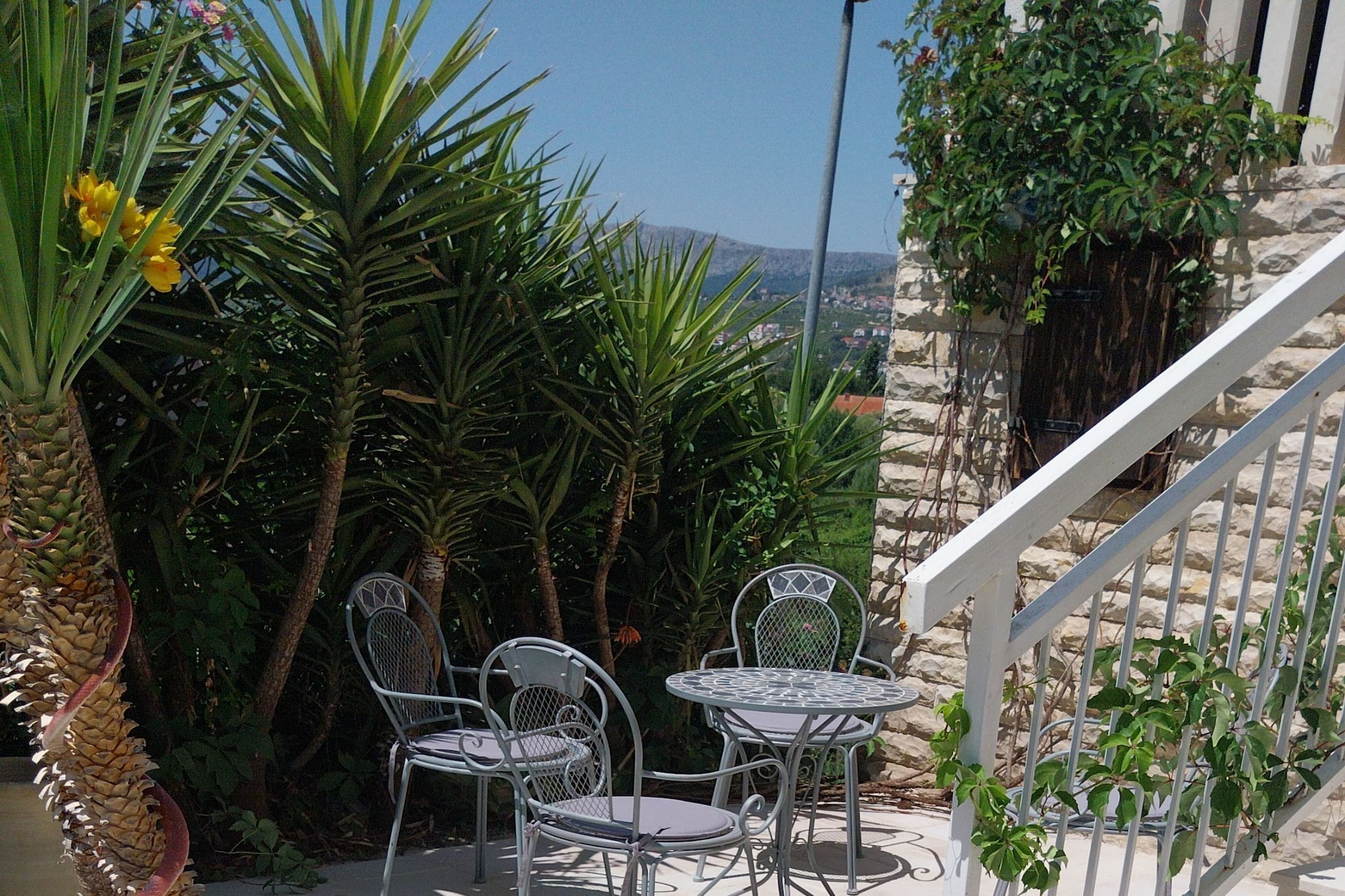 Villa Marija - Five Bedroom Villa with Terrace and Swimming Pool-Garten Sommer