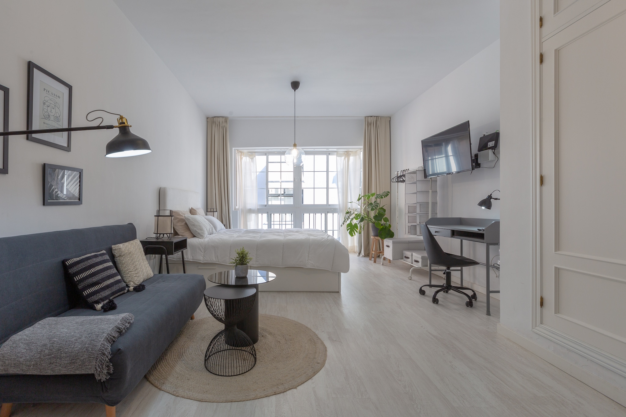 Jinetes Holidays - Apartment In Málaga. Free Wifi