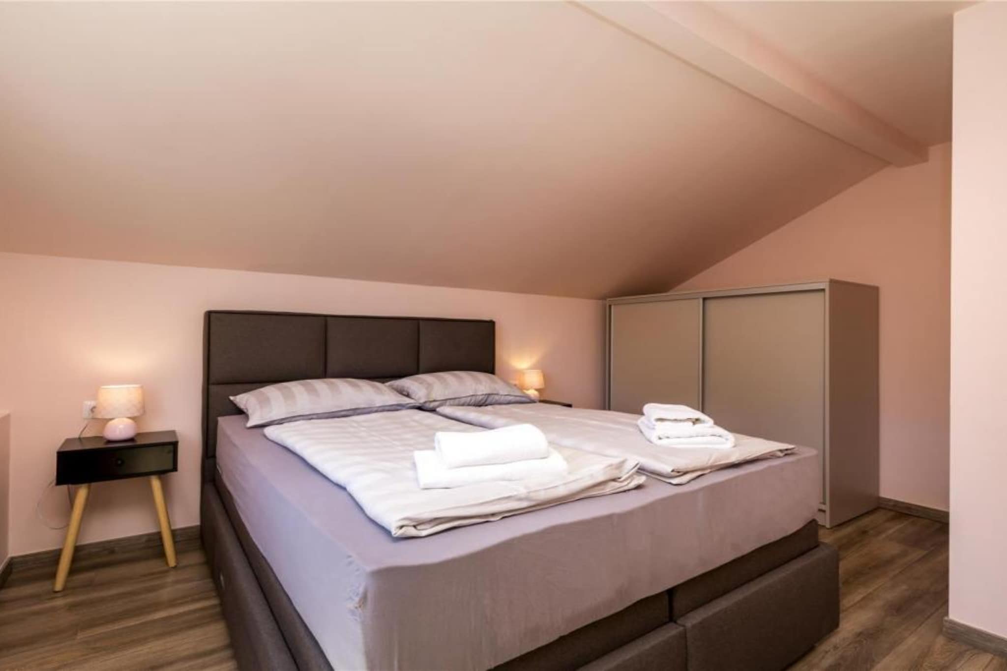 Pansion Belvedere - One Bedroom Apartment with Terrace (Vespera)-Chambre