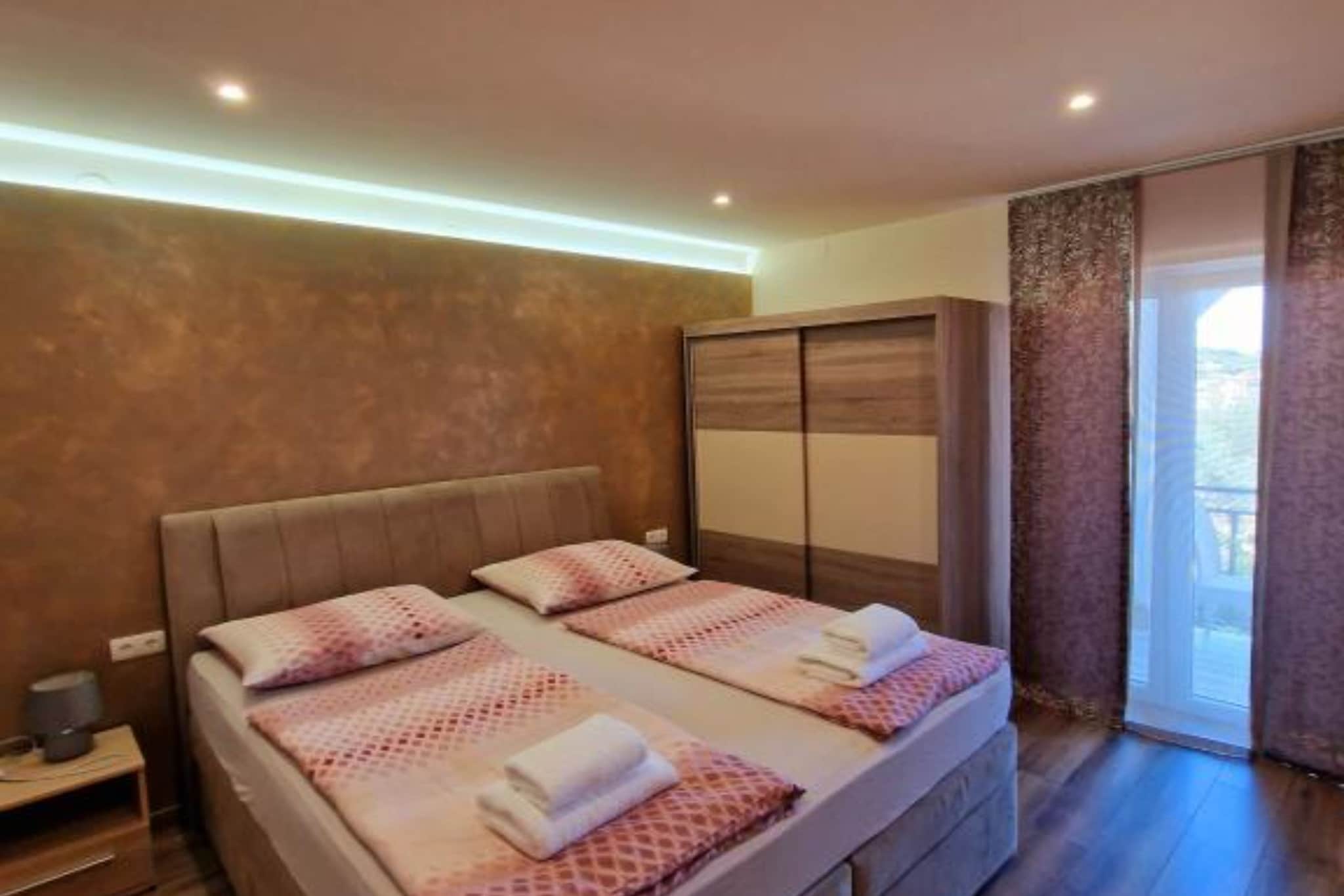 Pansion Belvedere - Two Bedroom Apartment with Terrace (Oliva)