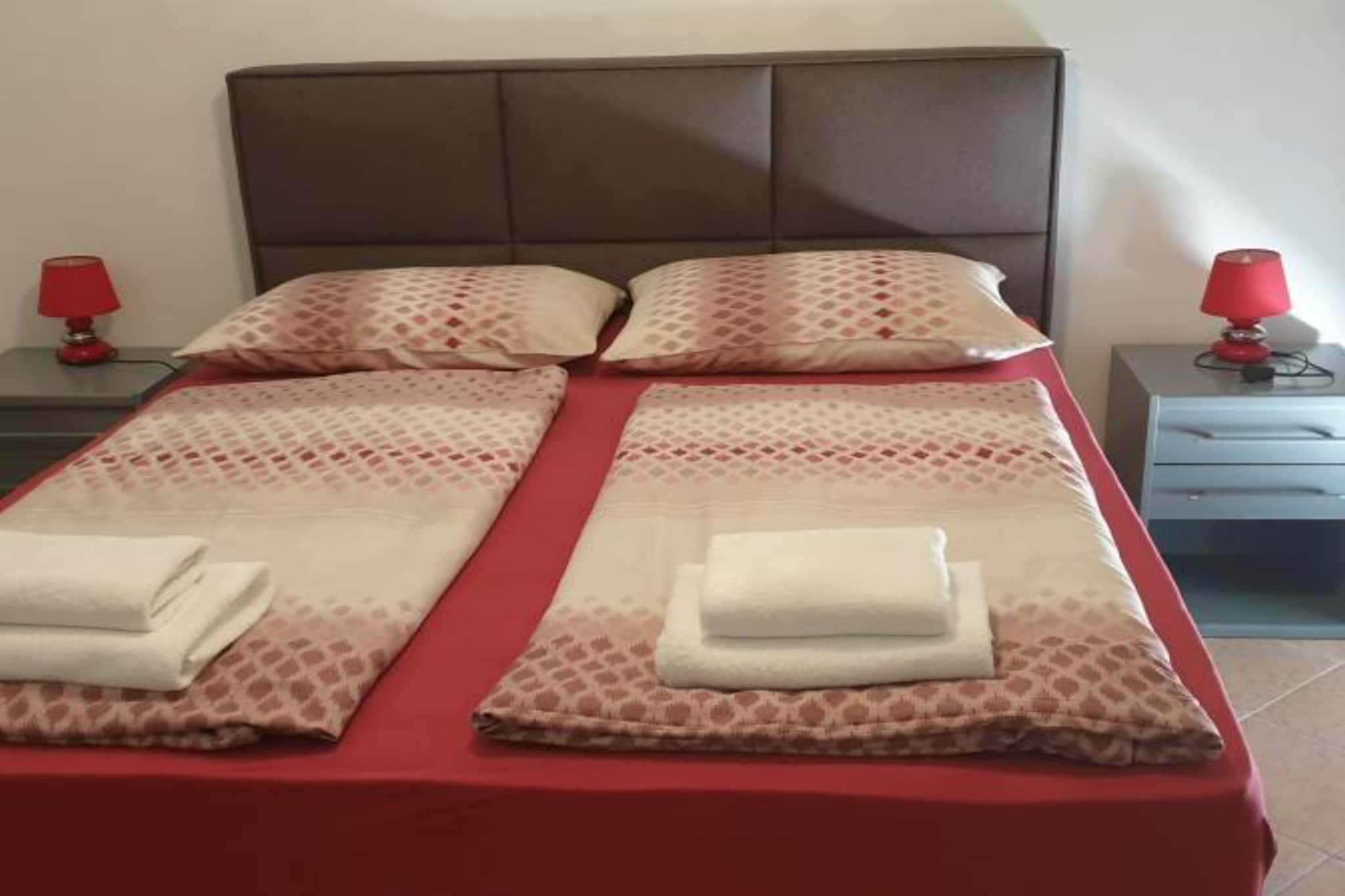 Pansion Belvedere - One Bedroom Apartment with Terrace (Magnolia)