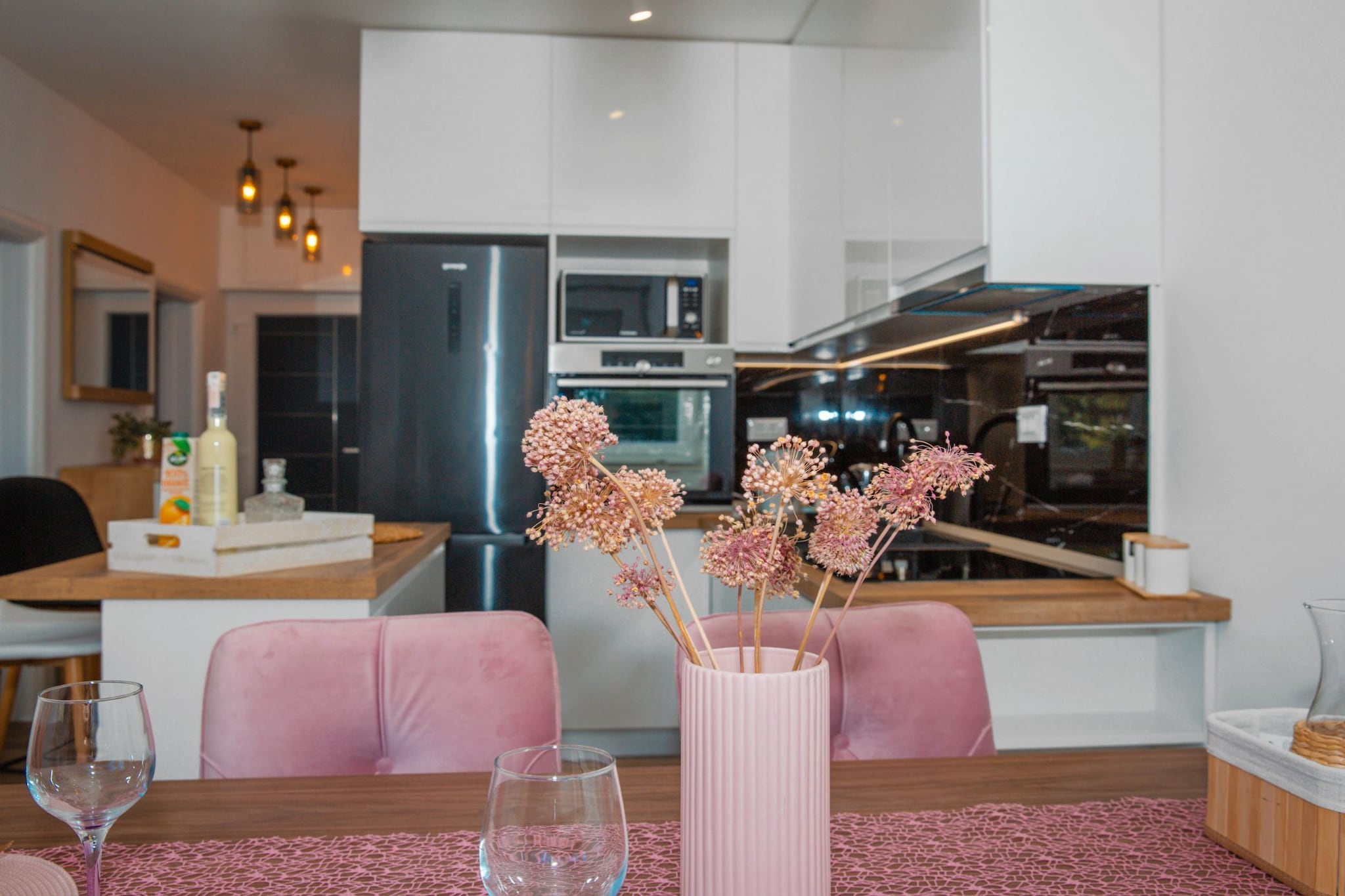 Apartment Matko - Two Bedrom Apartment with Beach View-Esszimmer