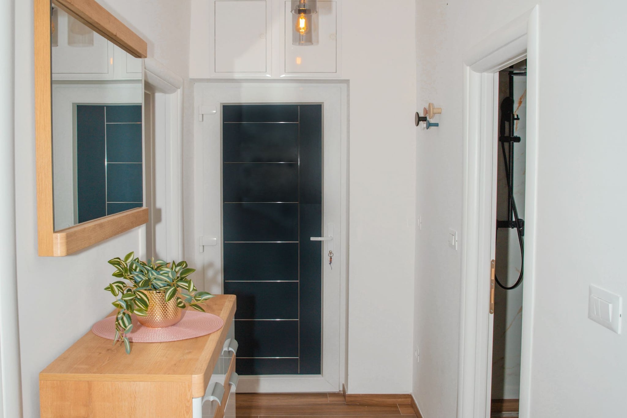 Apartment Matko - Two Bedrom Apartment with Beach View-Innen