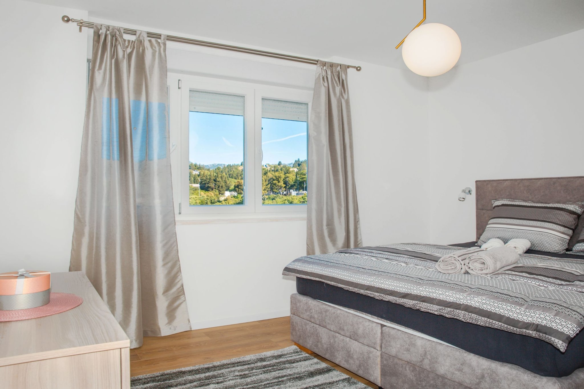 Apartment Matko - Two Bedrom Apartment with Beach View-Schlafzimmer