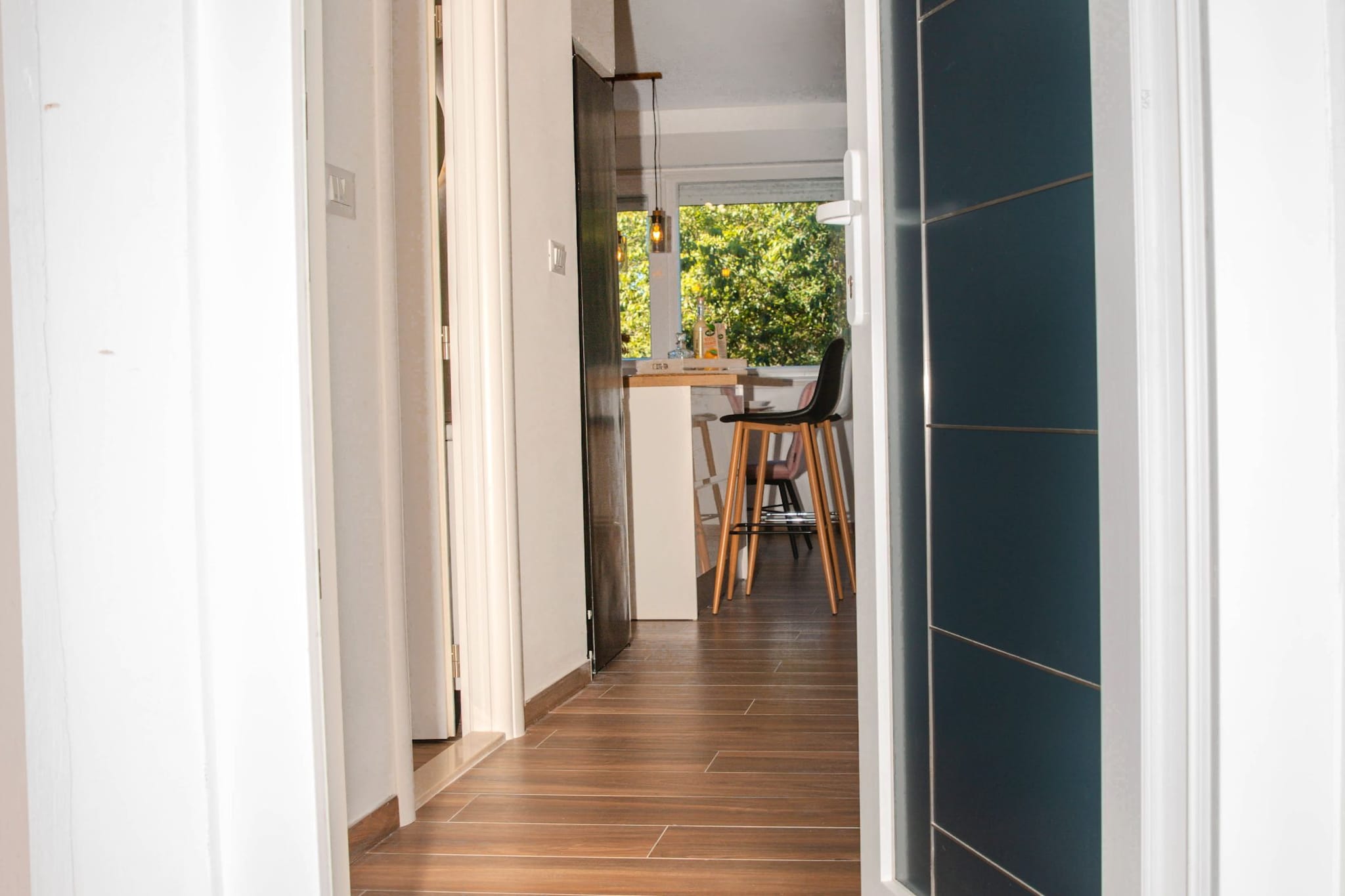 Apartment Matko - Two Bedrom Apartment with Beach View-Innen