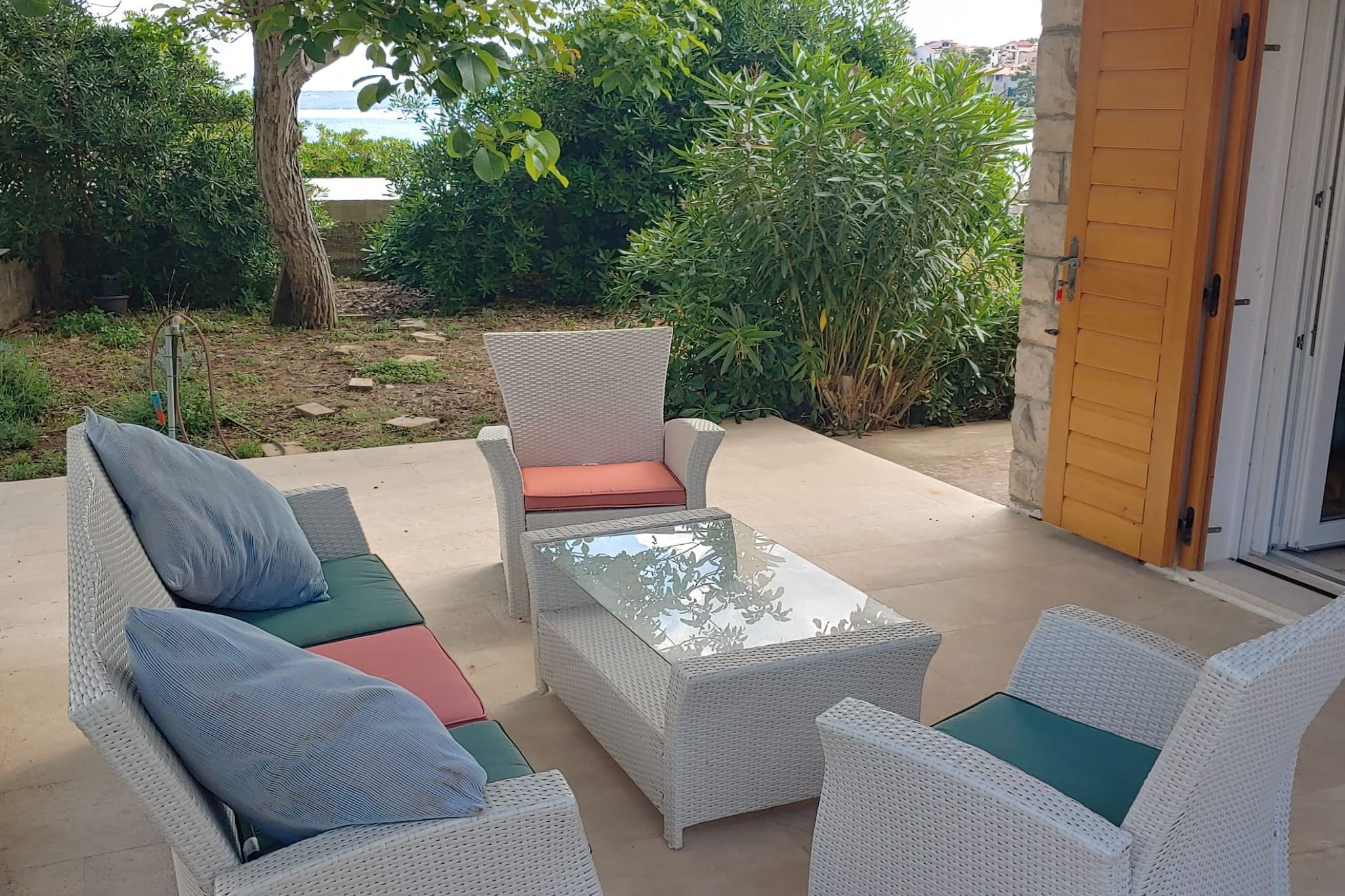 Beach Apartments Šolta - Studio Apartment with Sea View 2-Außenbereich
