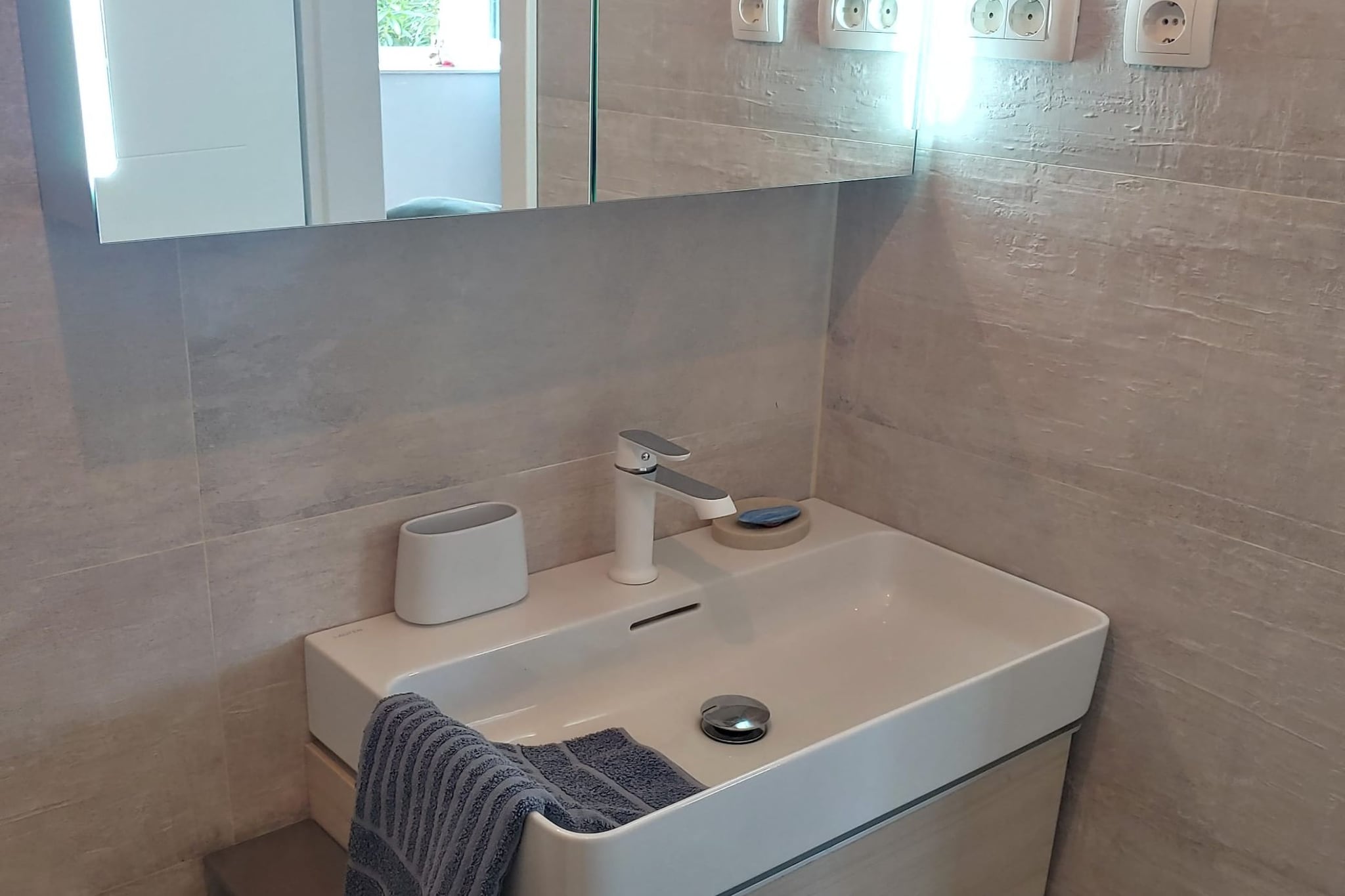 Beach Apartments Šolta - Studio Apartment with Sea View 2-Badezimmer