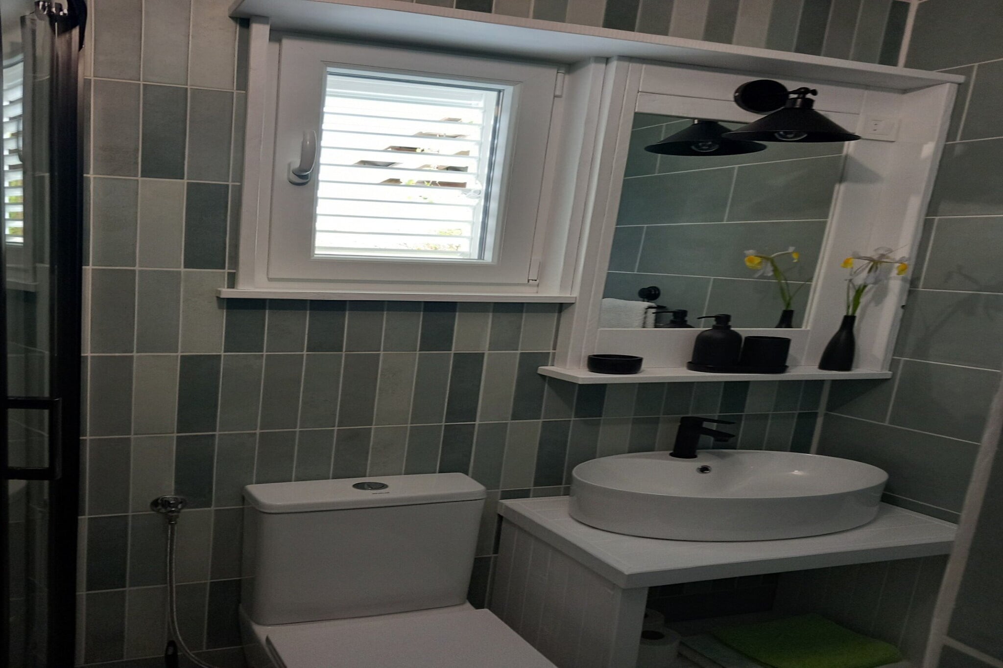 Guest House Green Corner Supetarska Draga - Triple Room with Terrace and Sea View-Binnen